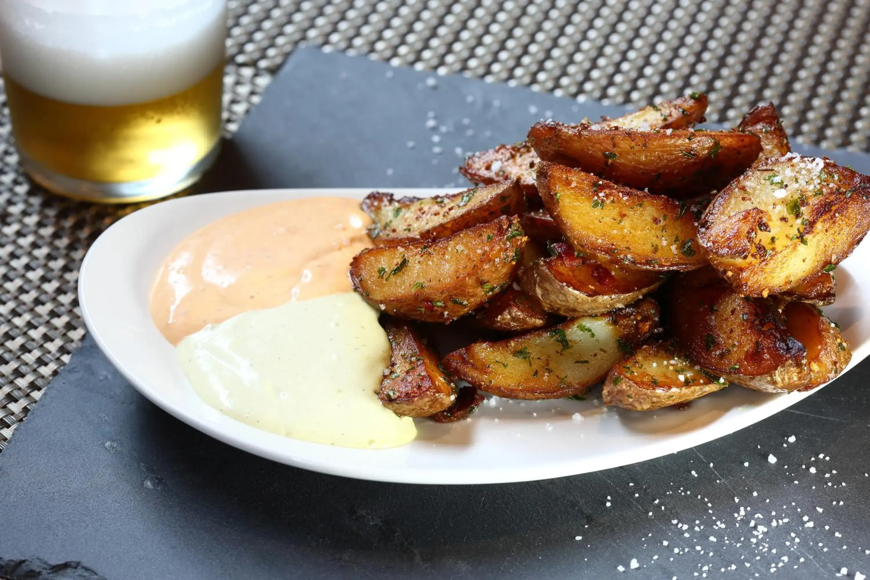 Restaurant/places to eat in Hotel Jauregui Restaurant/places to eat in Hotel Jauregui