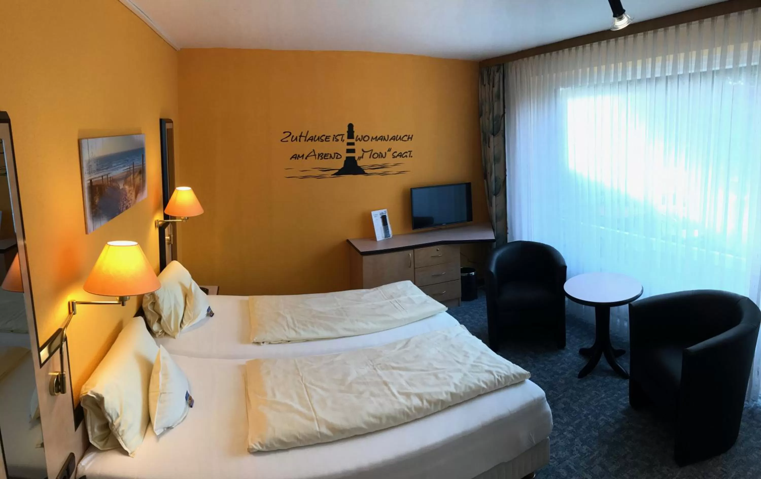 Photo of the whole room, Bed in Hotel Windspiel