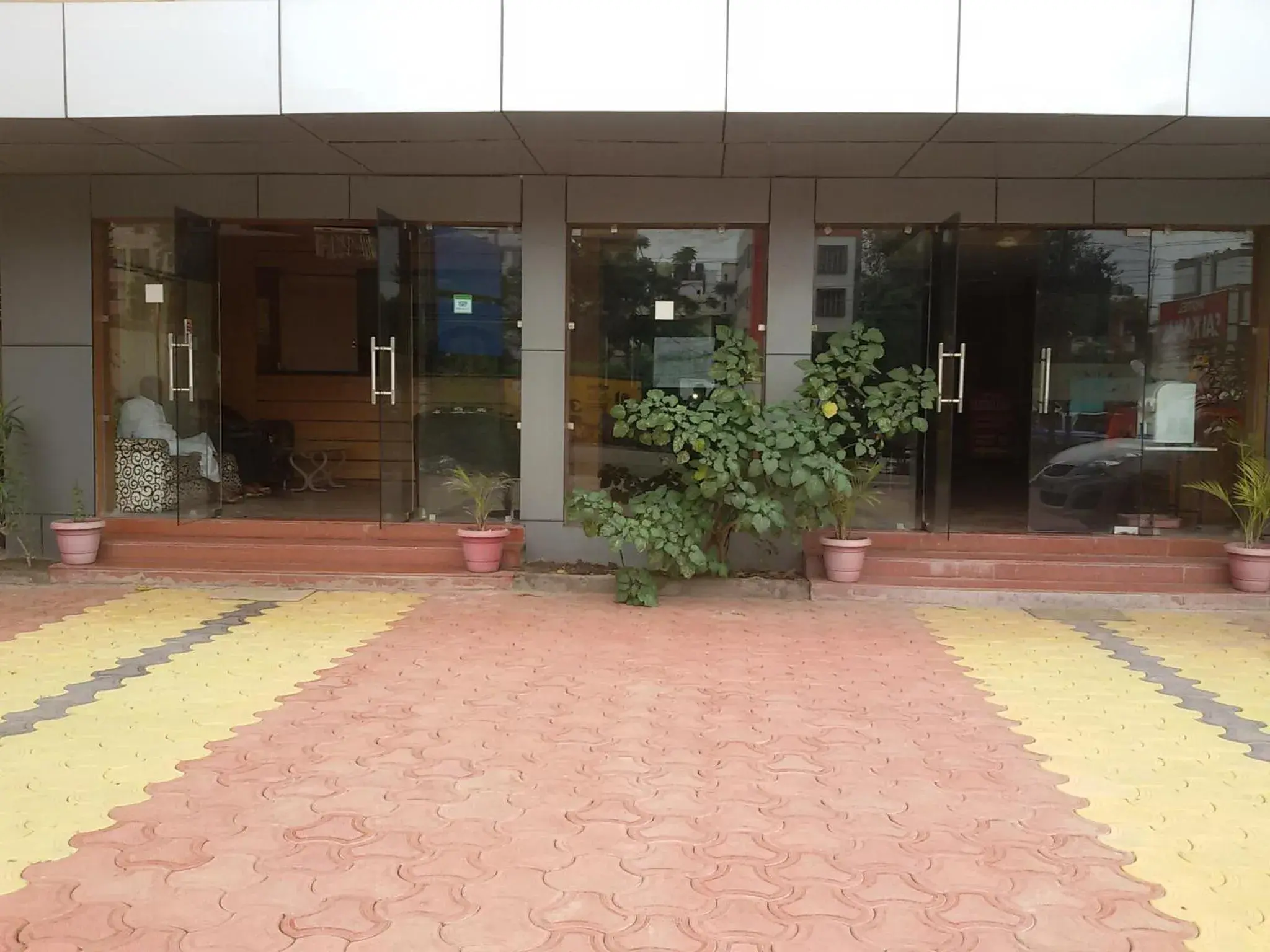 Facade/entrance in Hotel Sai Kamal