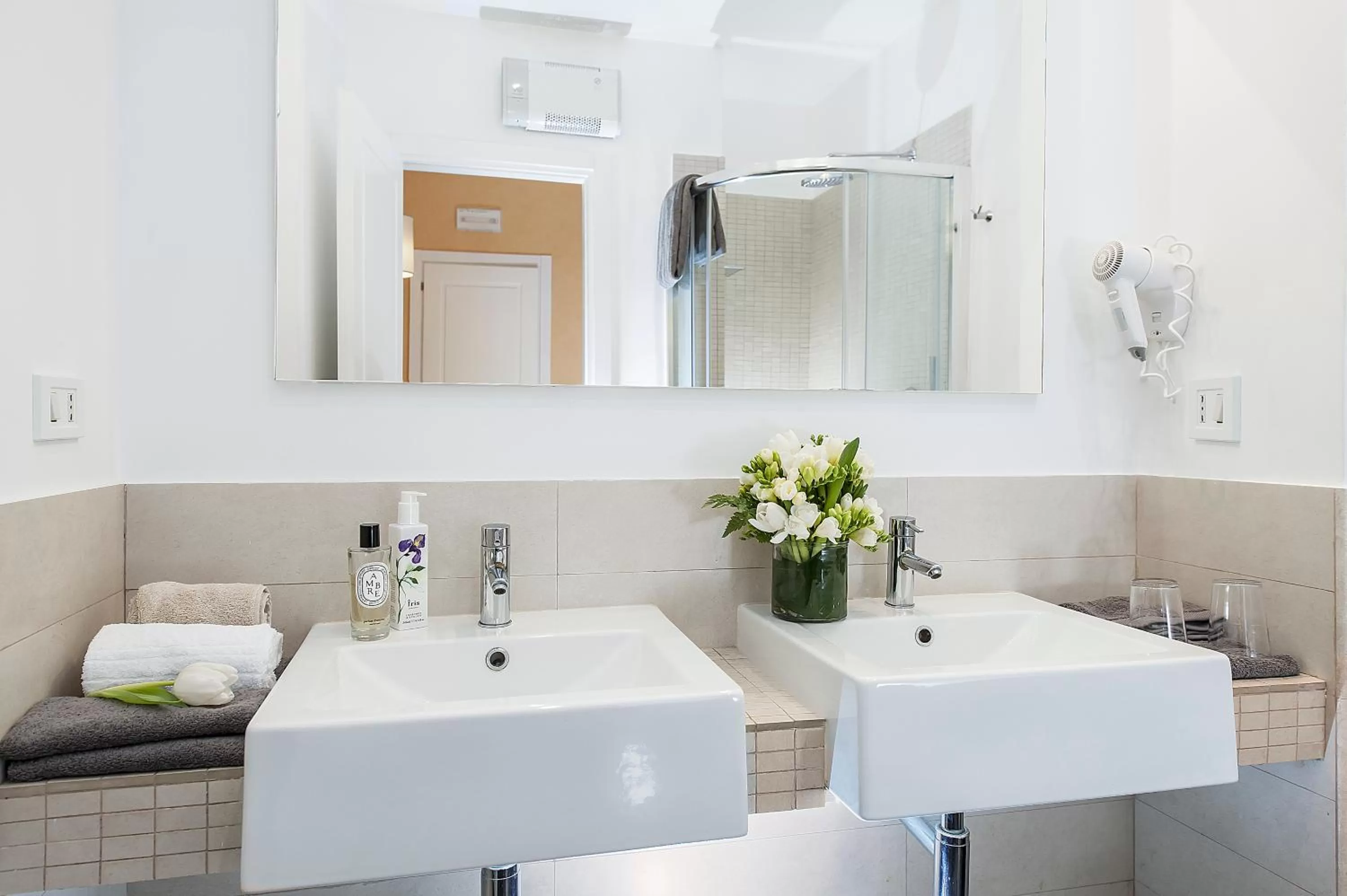 Bathroom in All'Orologio