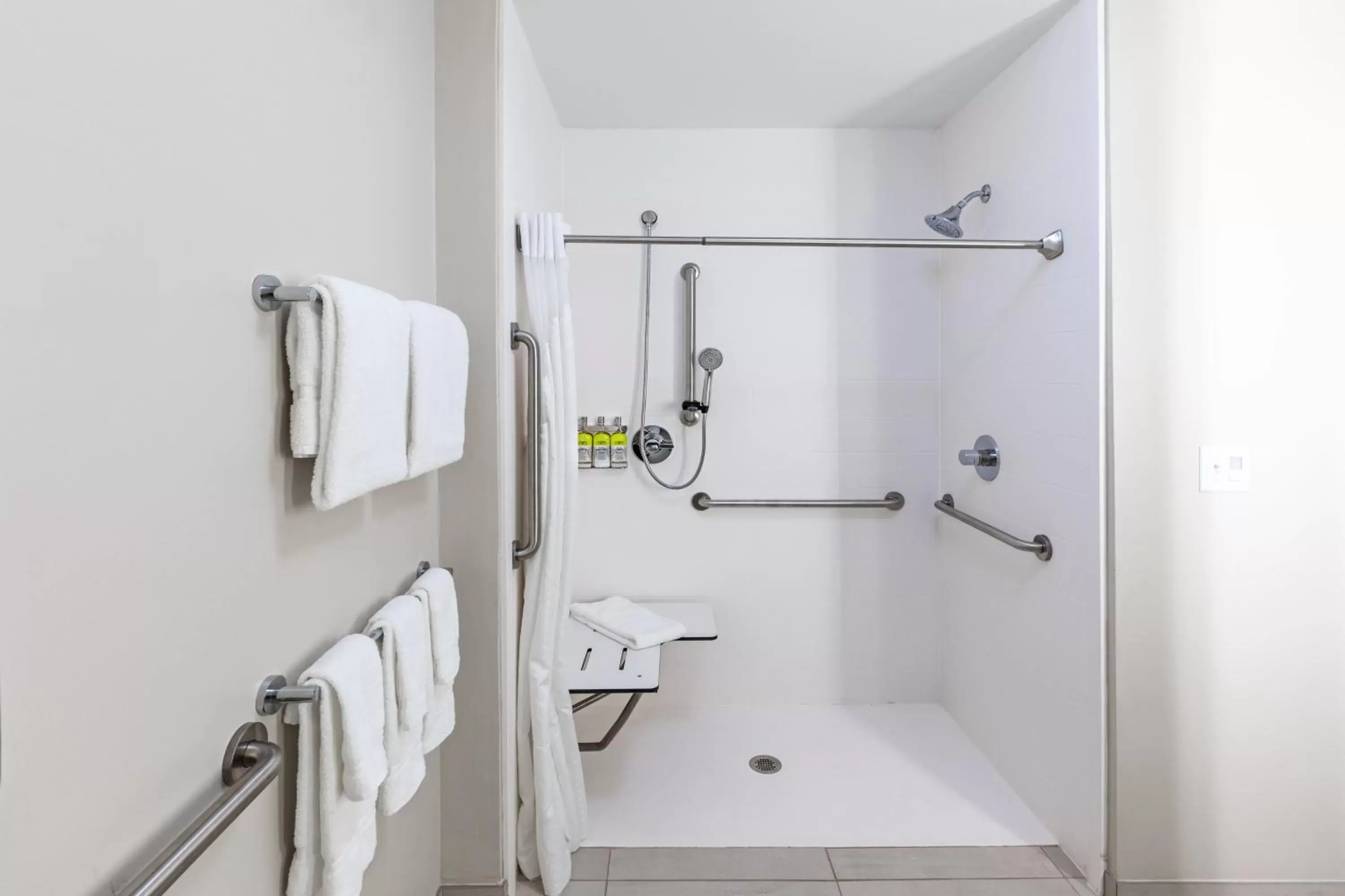 Bathroom in Holiday Inn Express & Suites Purcell, an IHG Hotel