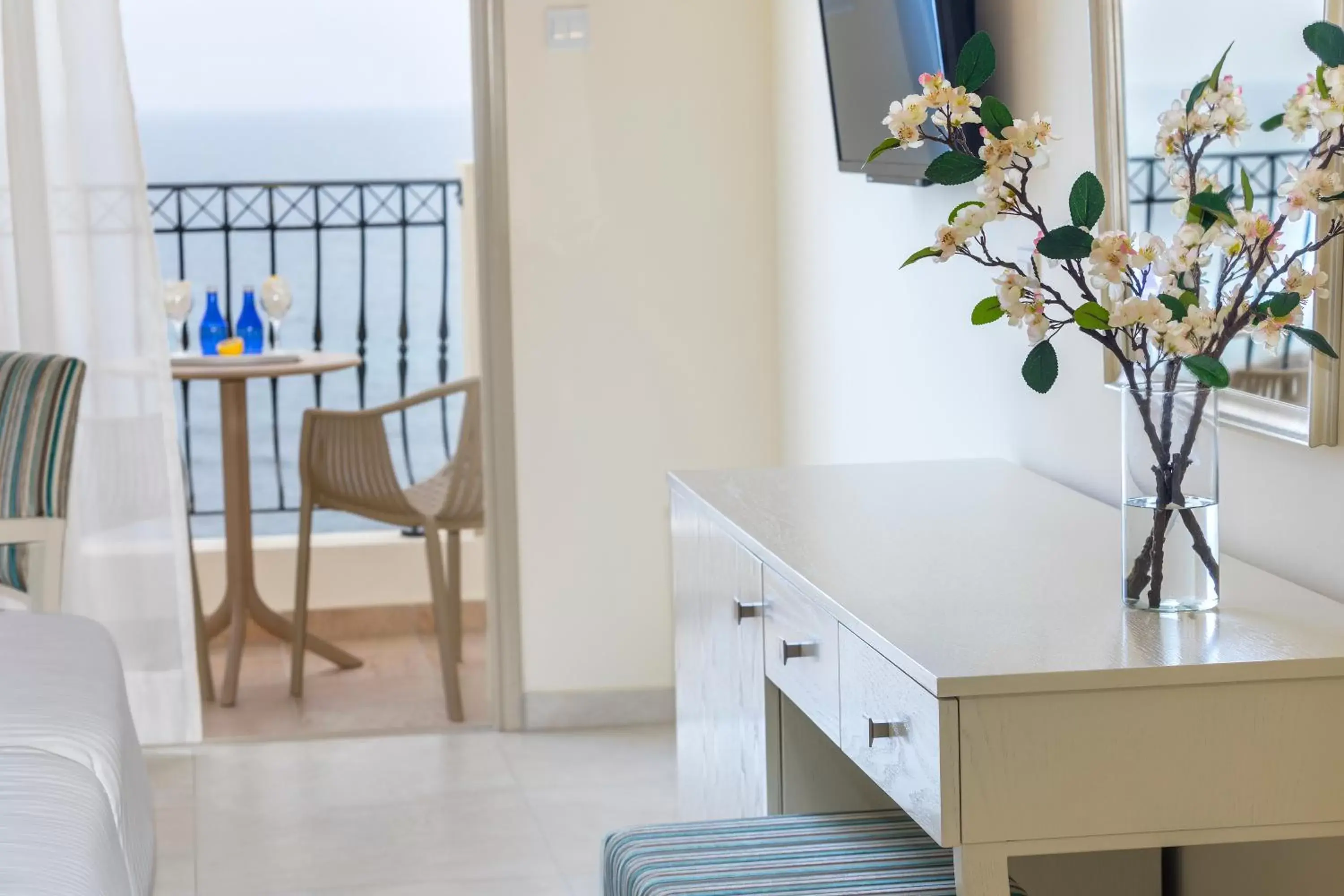 Decorative detail, Balcony/Terrace in Aquamare Beach Hotel & Spa