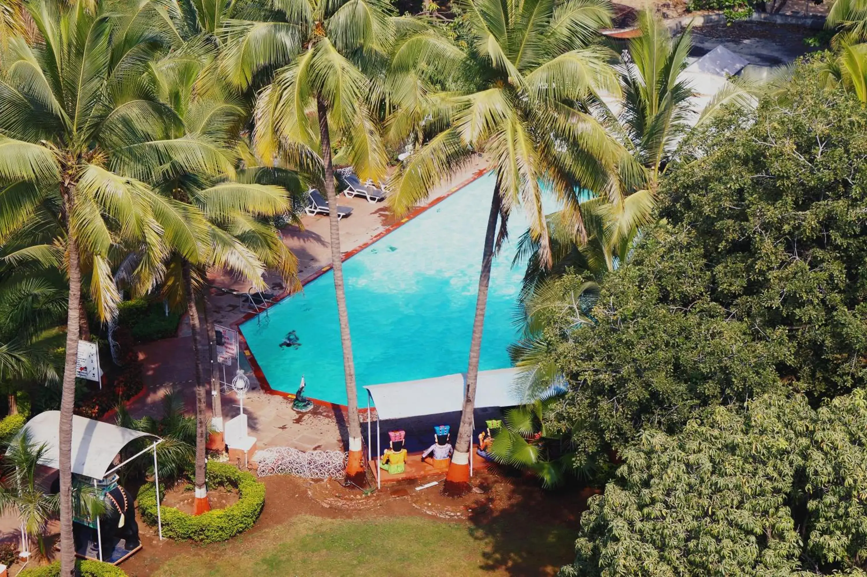 Pool view in Ambassador Ajanta Hotel, Aurangabad Pool view in Ambassador Ajanta Hotel, Aurangabad