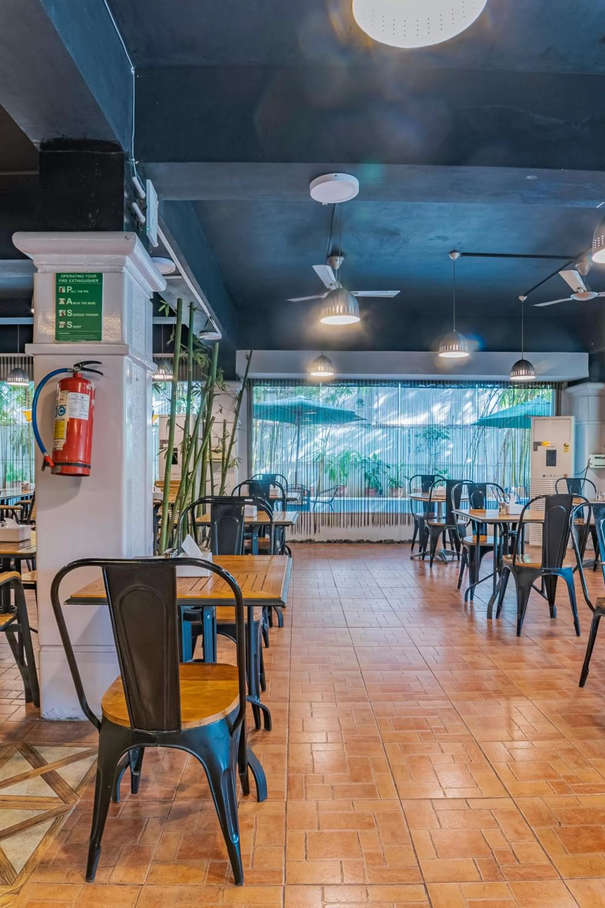 Restaurant/places to eat in Hotel Athome , Whitefields, Kondapur