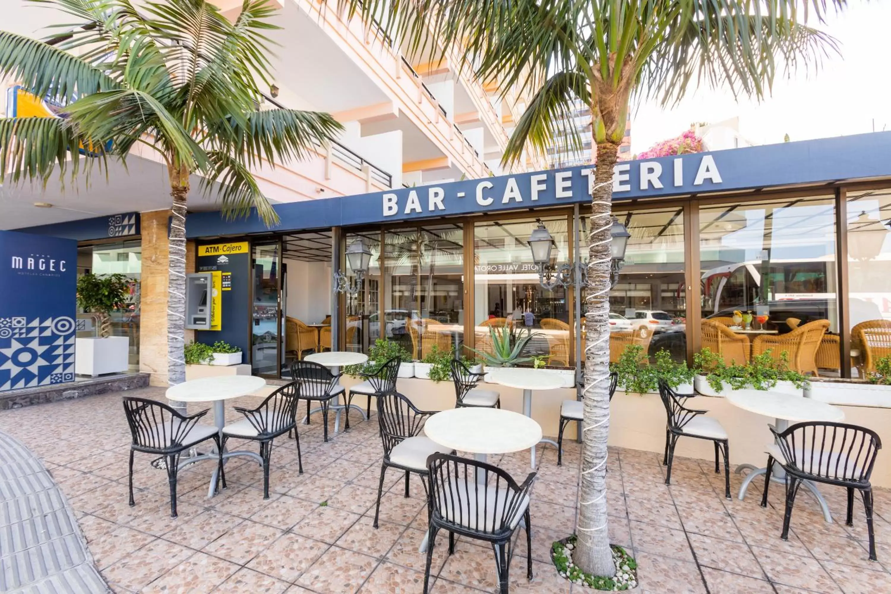 Lounge or bar in HC Hotel Magec Lounge or bar in HC Hotel Magec