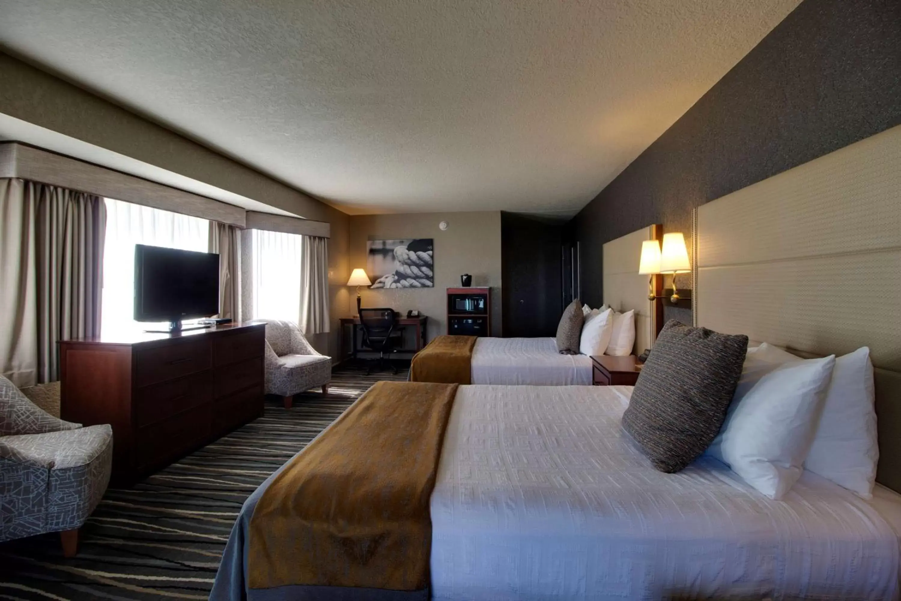 Bedroom, Bed in Best Western Harbour Pointe Lakefront