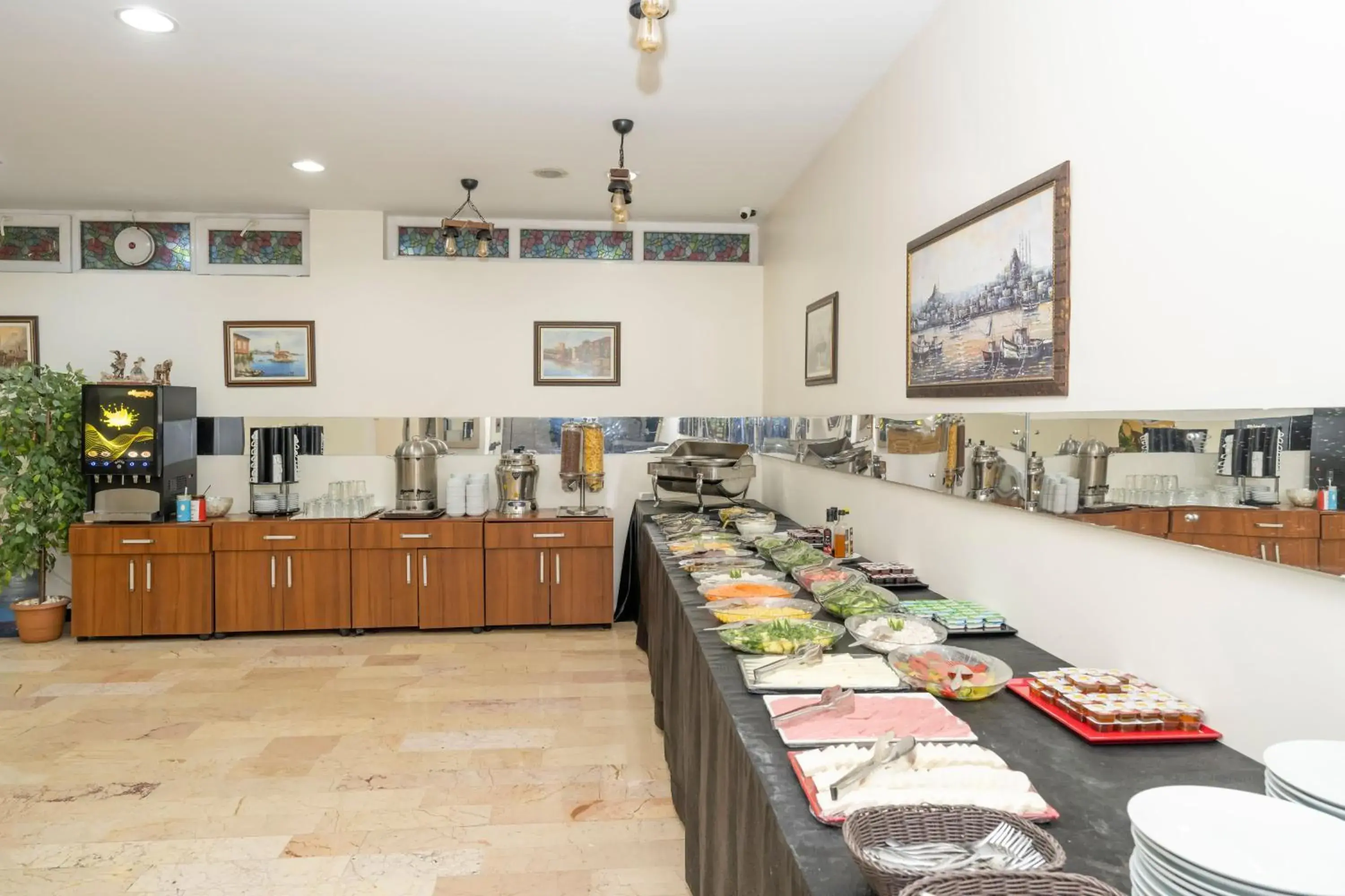 Buffet breakfast, Restaurant/Places to Eat in Tugra Hotel
