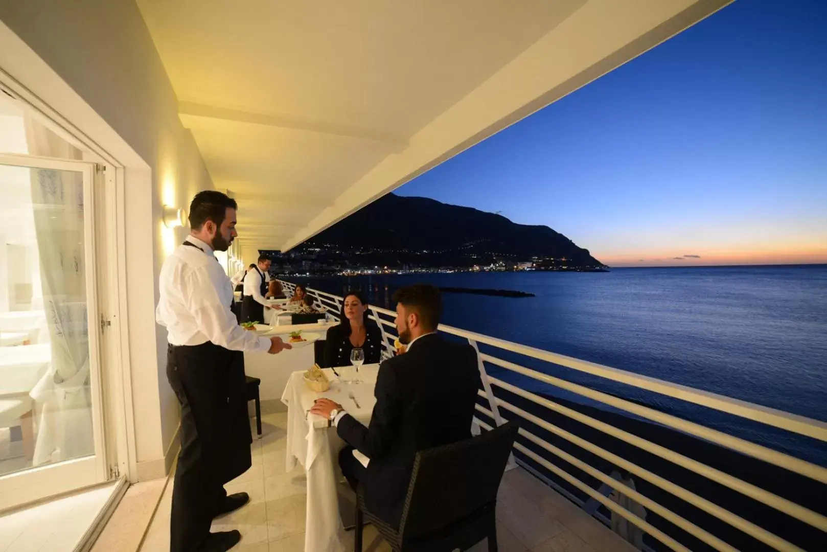 Restaurant/places to eat in Hotel Miramare Stabia