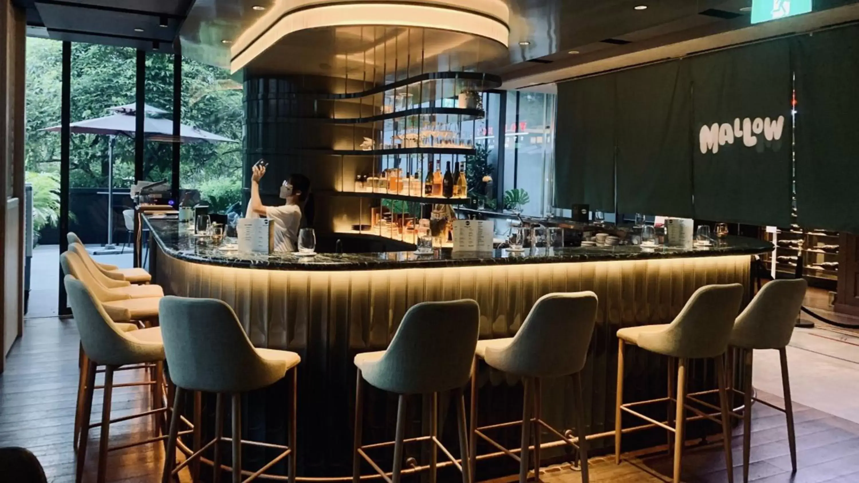 Restaurant/places to eat, Lounge/Bar in InterContinental Singapore Robertson Quay, an IHG Hotel