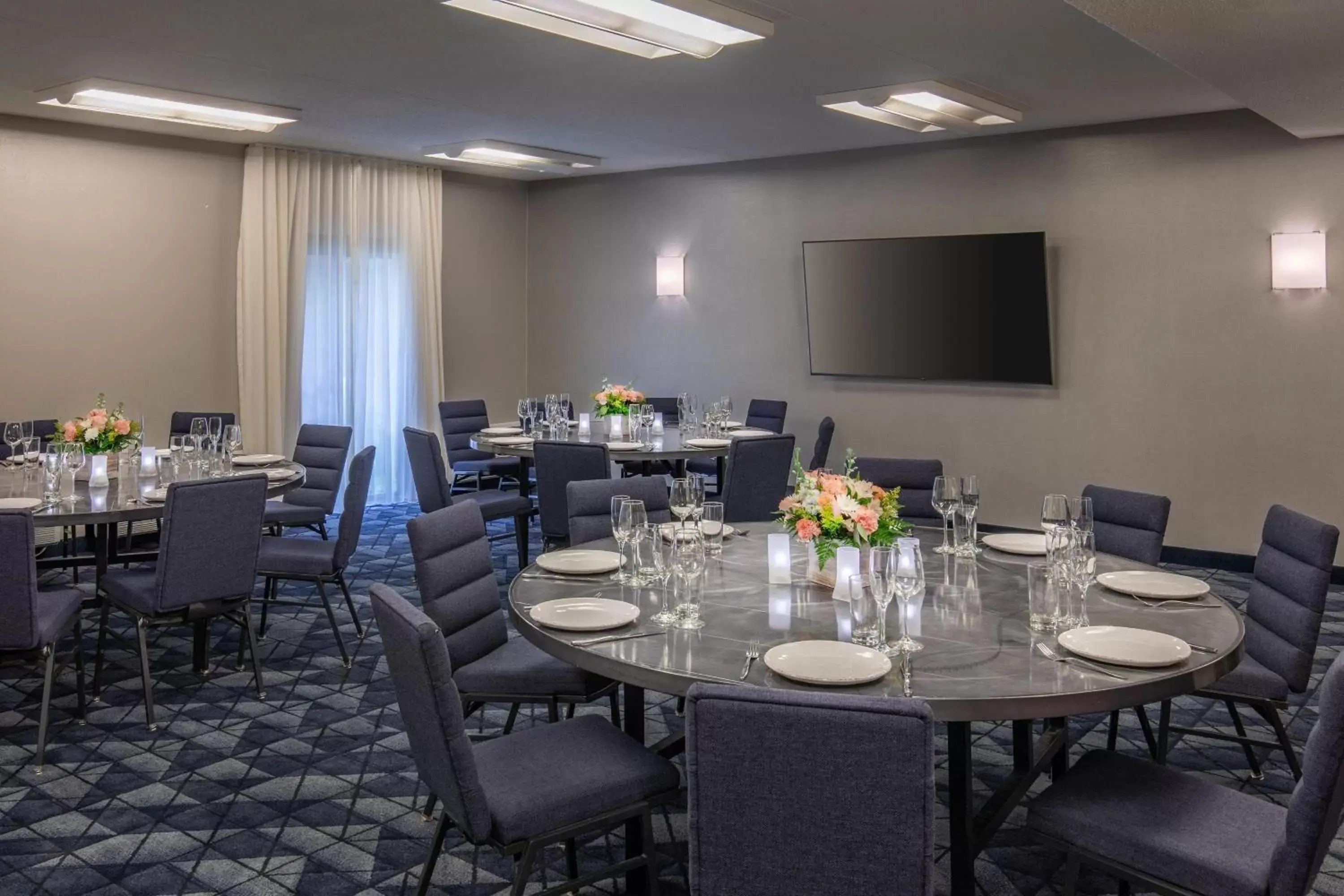 Meeting/conference room, Restaurant/Places to Eat in Courtyard by Marriott Boston Andover