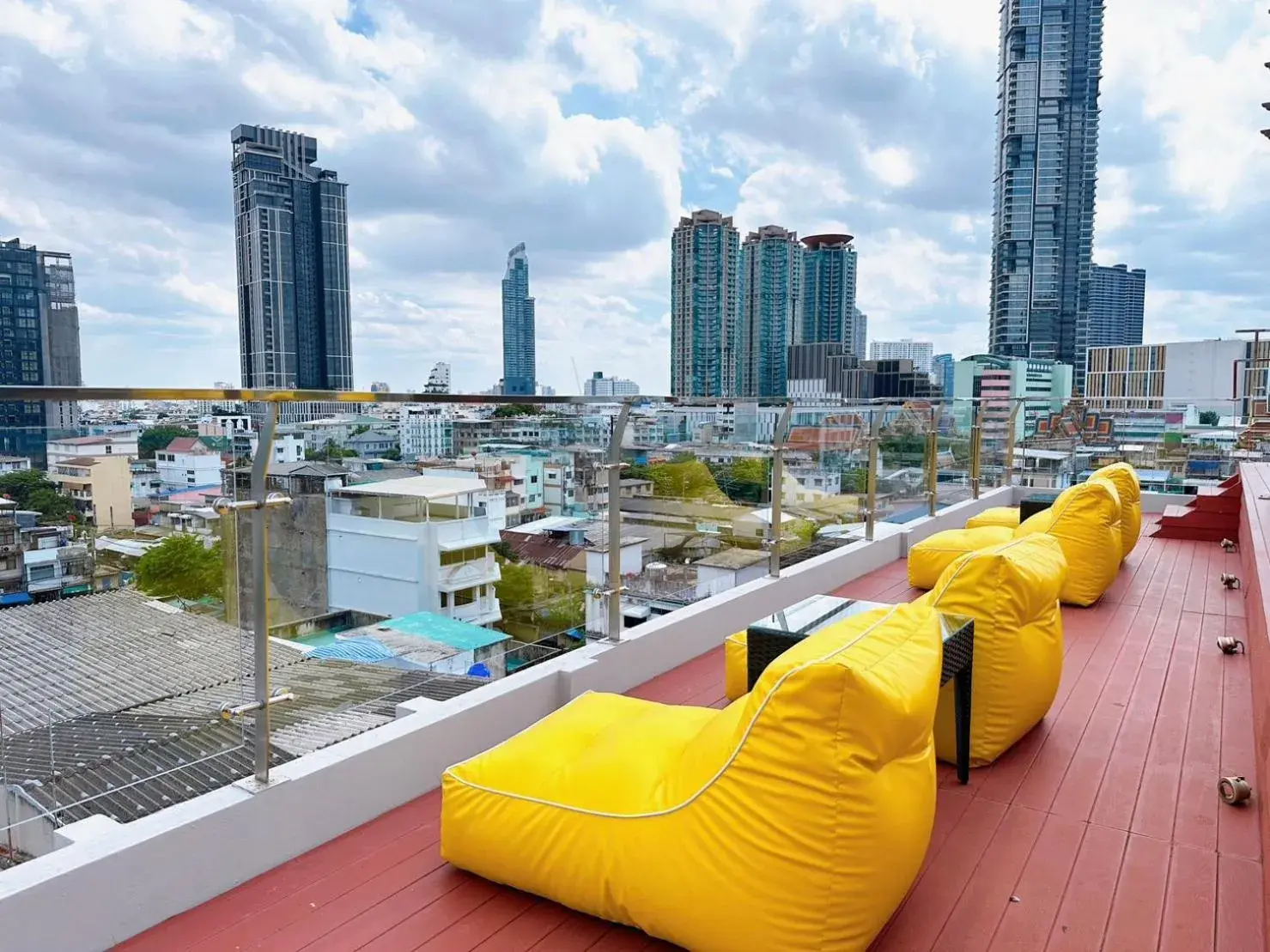 Swimming pool in Miloft Sathorn Hotel - SHA Plus Certified Swimming pool in Miloft Sathorn Hotel - SHA Plus Certified