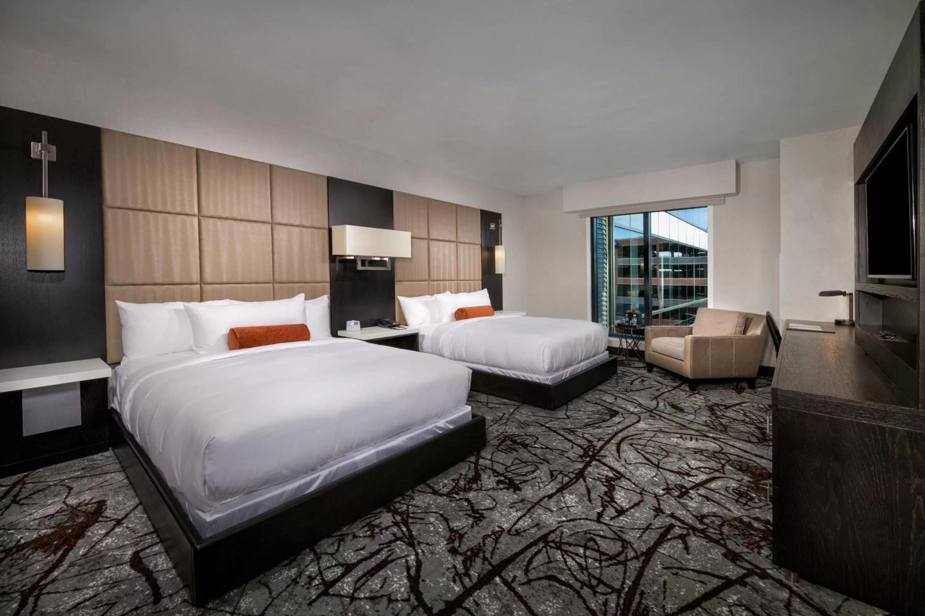 Bed in The Hotel at the University of Maryland