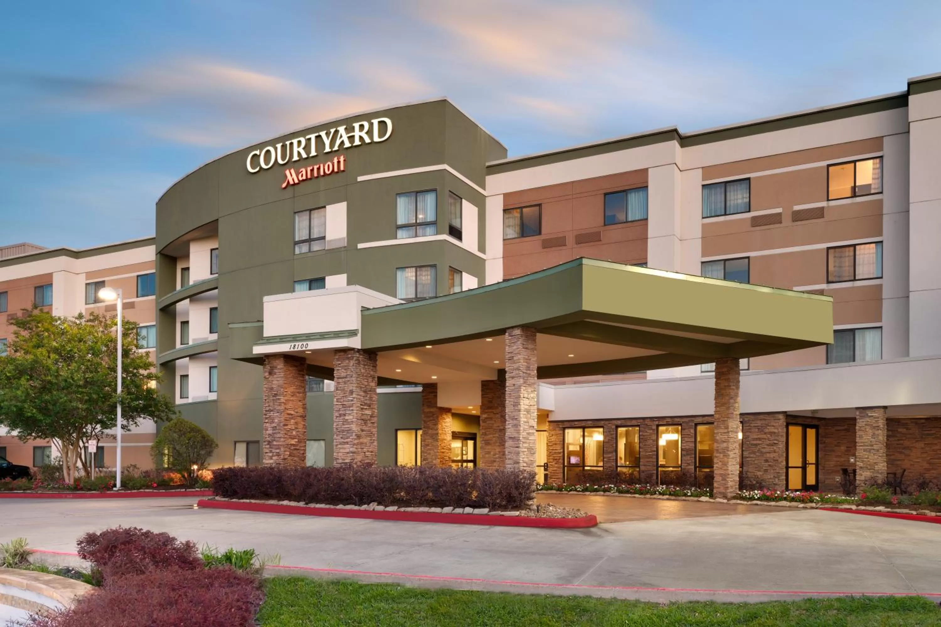 Courtyard by Marriott Houston NASA Clear Lake