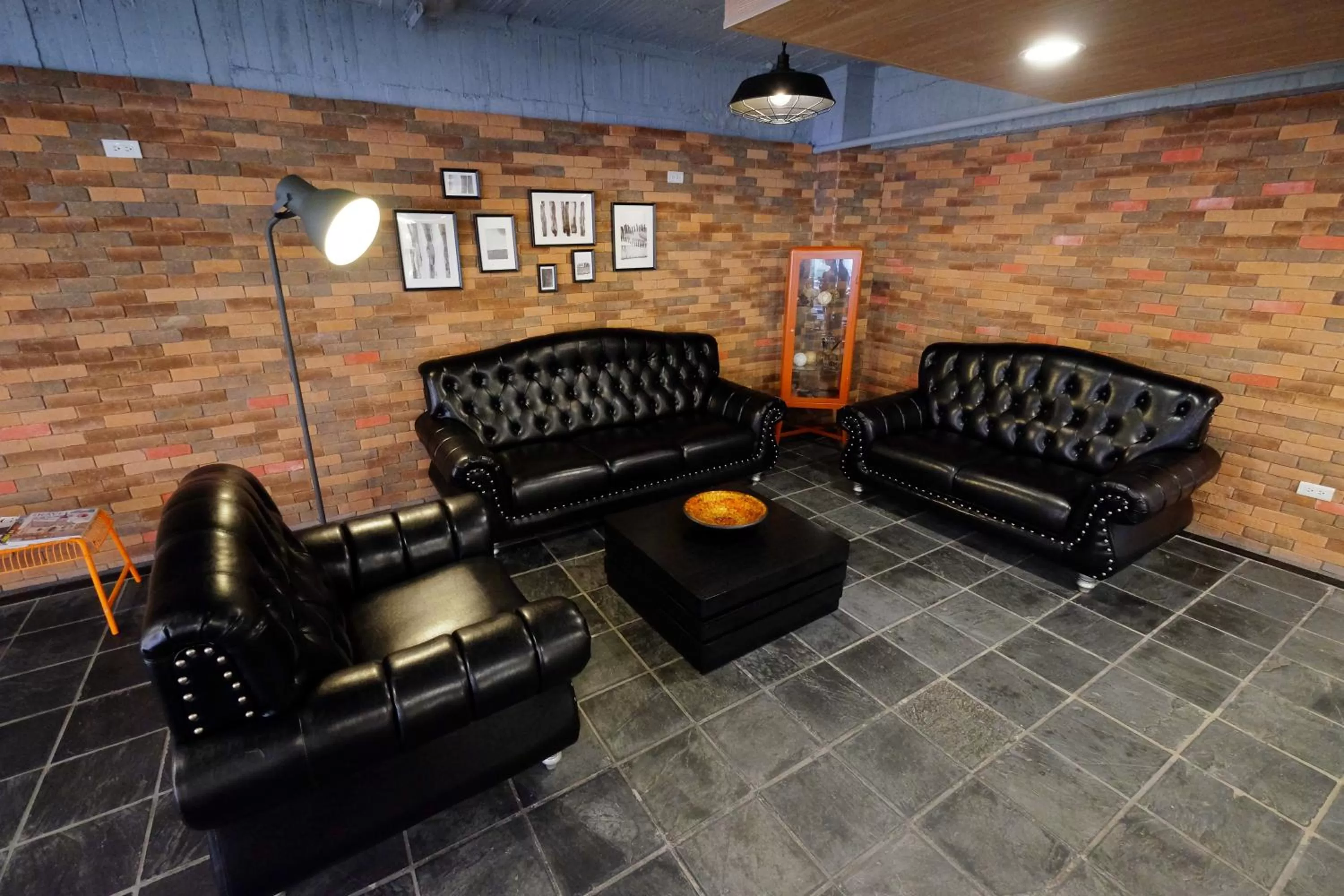 Seating area in Dynasty Hotel