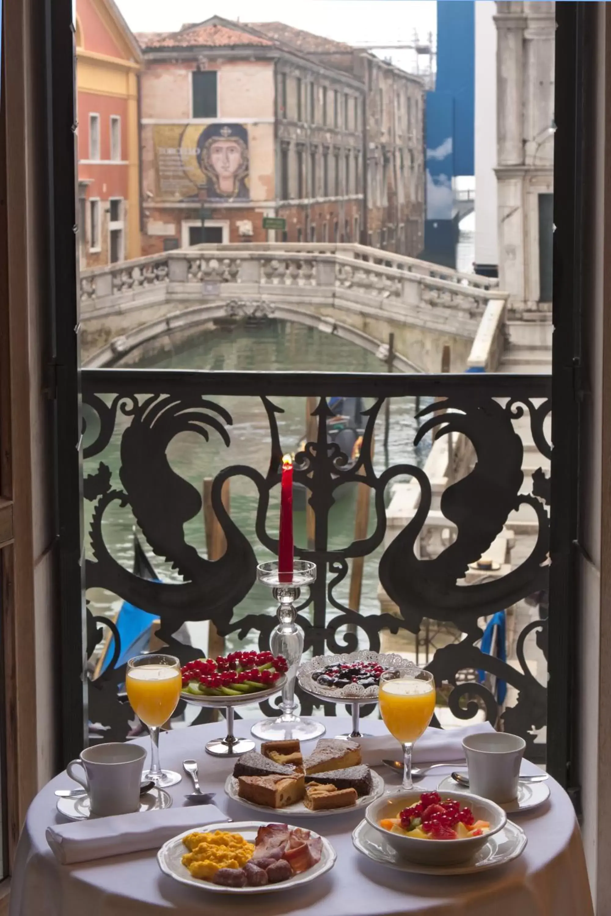 View (from property/room) in Hotel Al Ponte Dei Sospiri