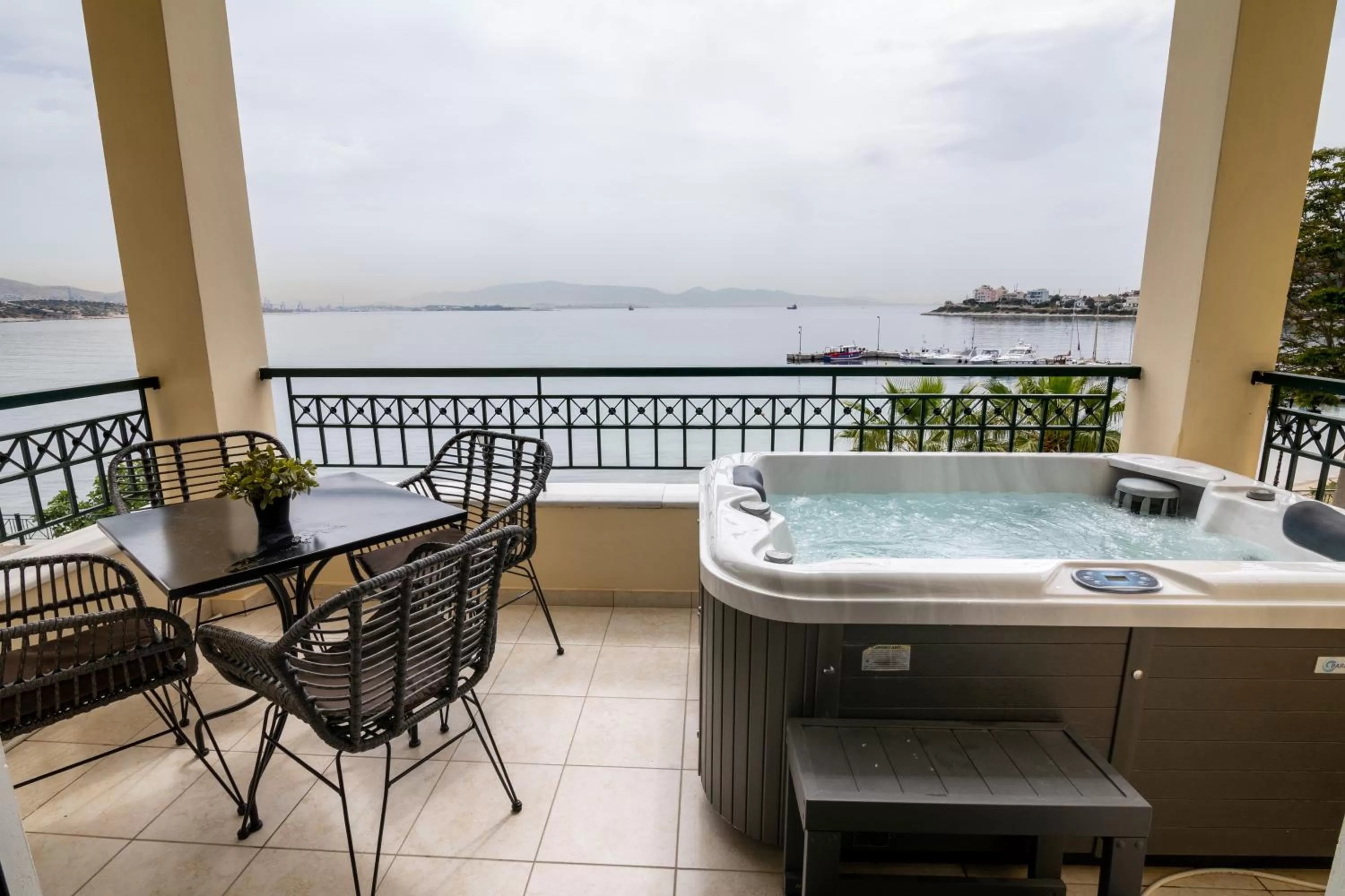 Votsalakia Hotel & Luxury Apartments