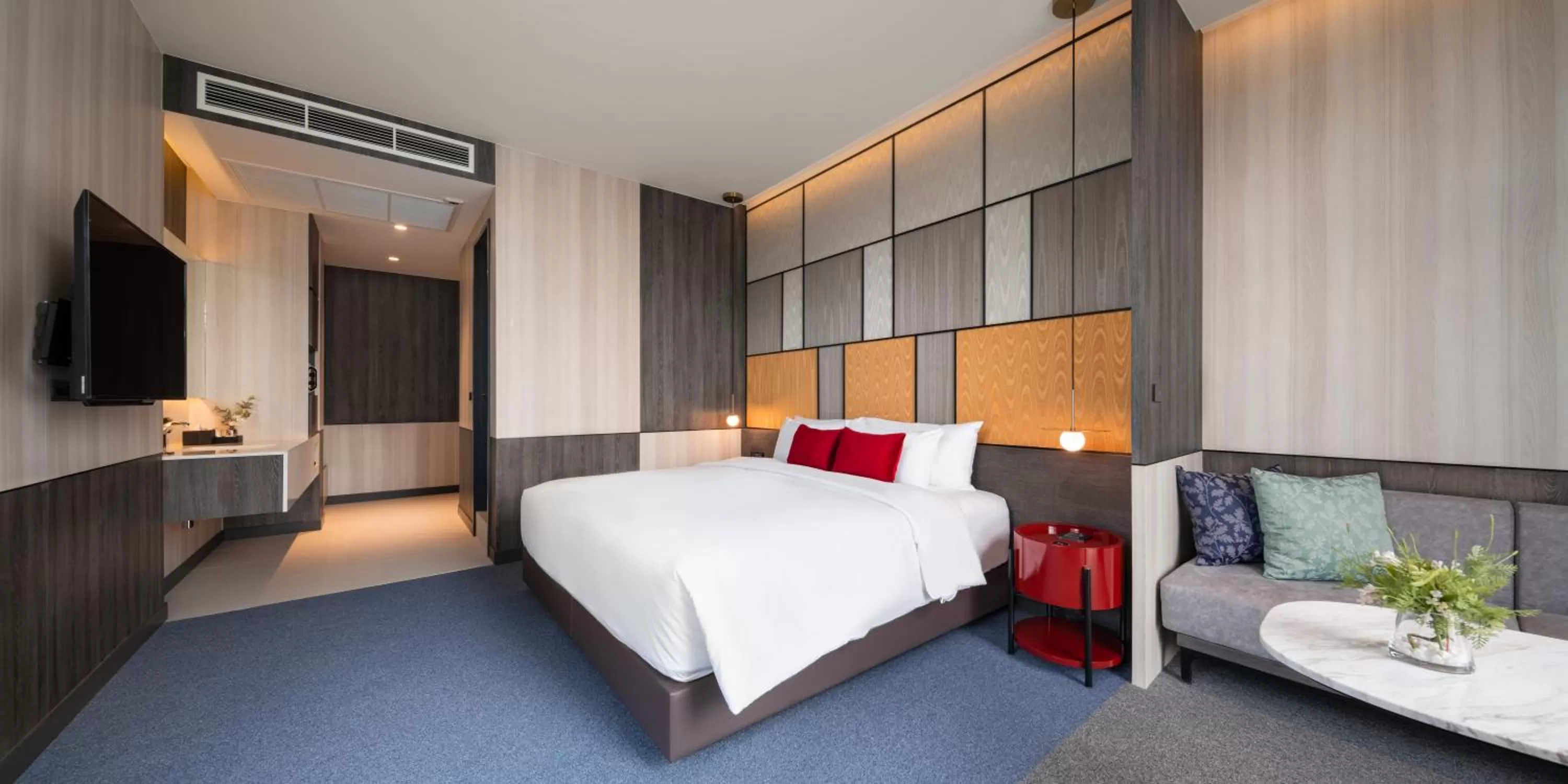 Bed in Ramada Plaza by Wyndham Bangkok Sukhumvit 48