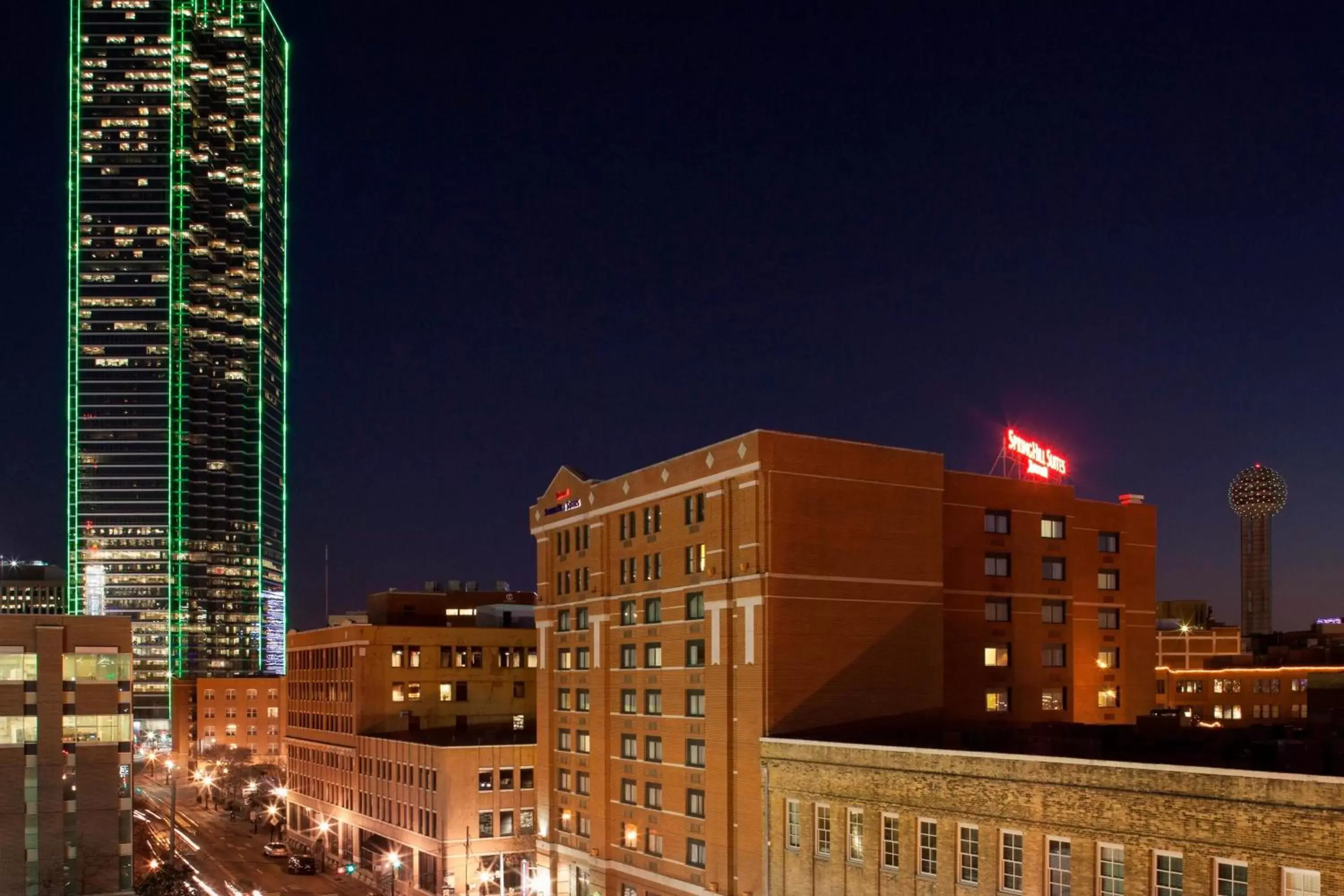 Property building in SpringHill Suites by Marriott Dallas Downtown / West End