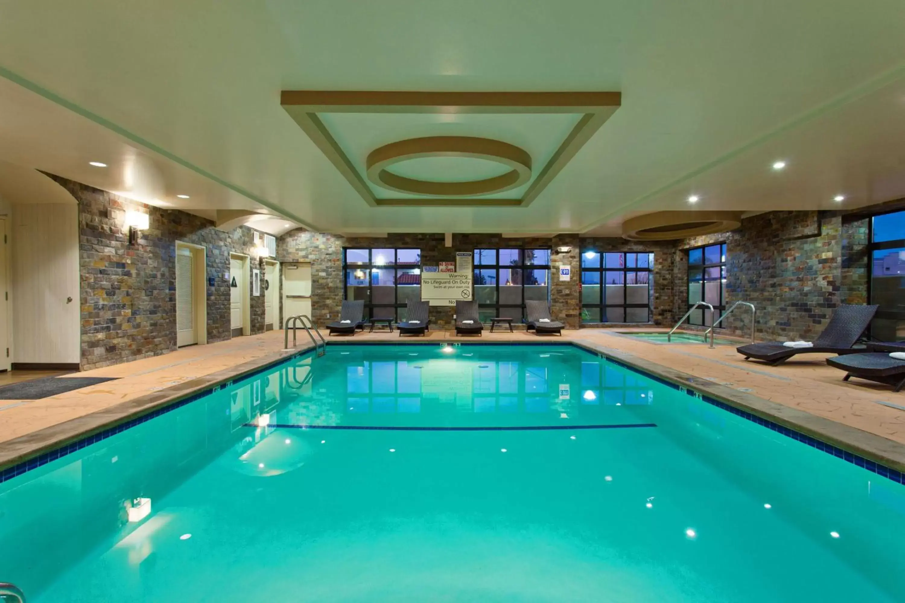 Pool view, Swimming Pool in Hampton Inn Los Angeles Int'l Airport/Hawthorne