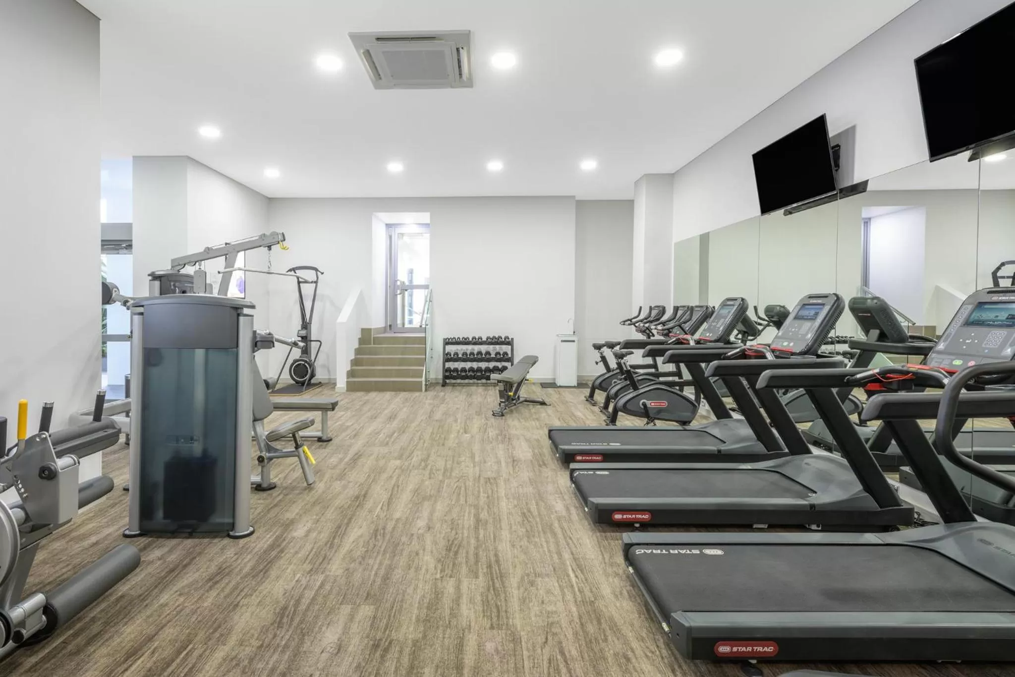 Fitness centre/facilities in Meriton Suites Broadbeach