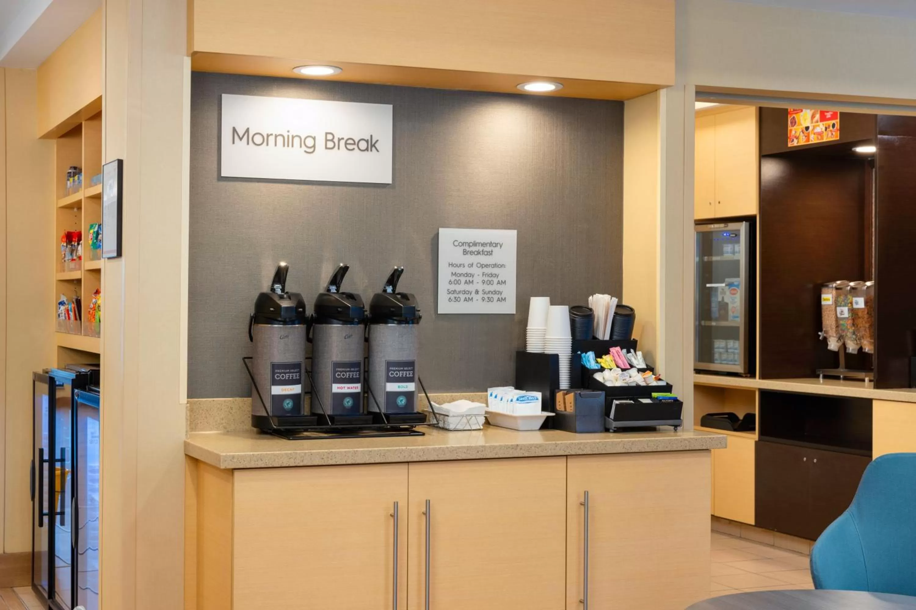 Lounge or bar in TownePlace Suites by Marriott York