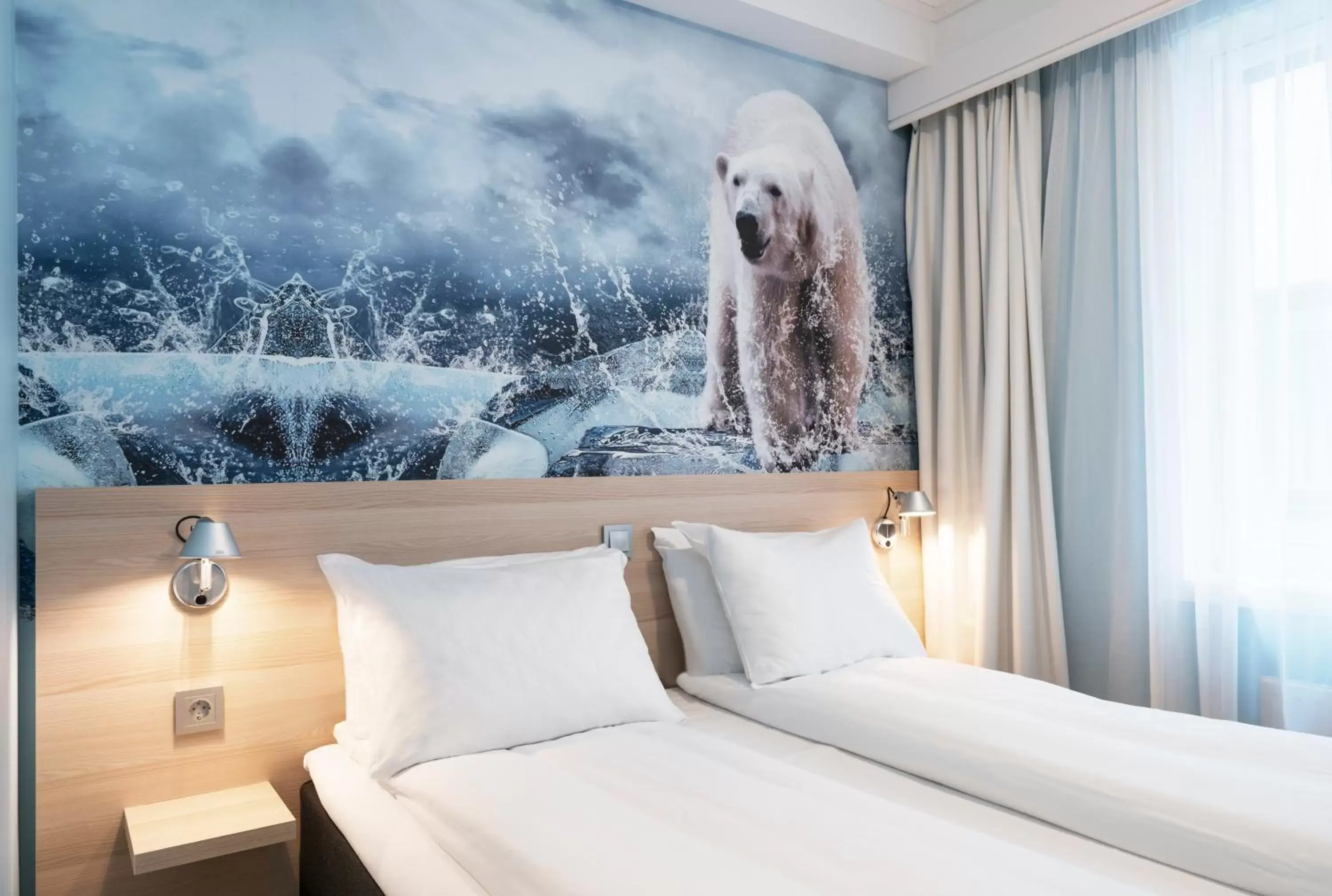 Bedroom, Bed in Thon Hotel Polar