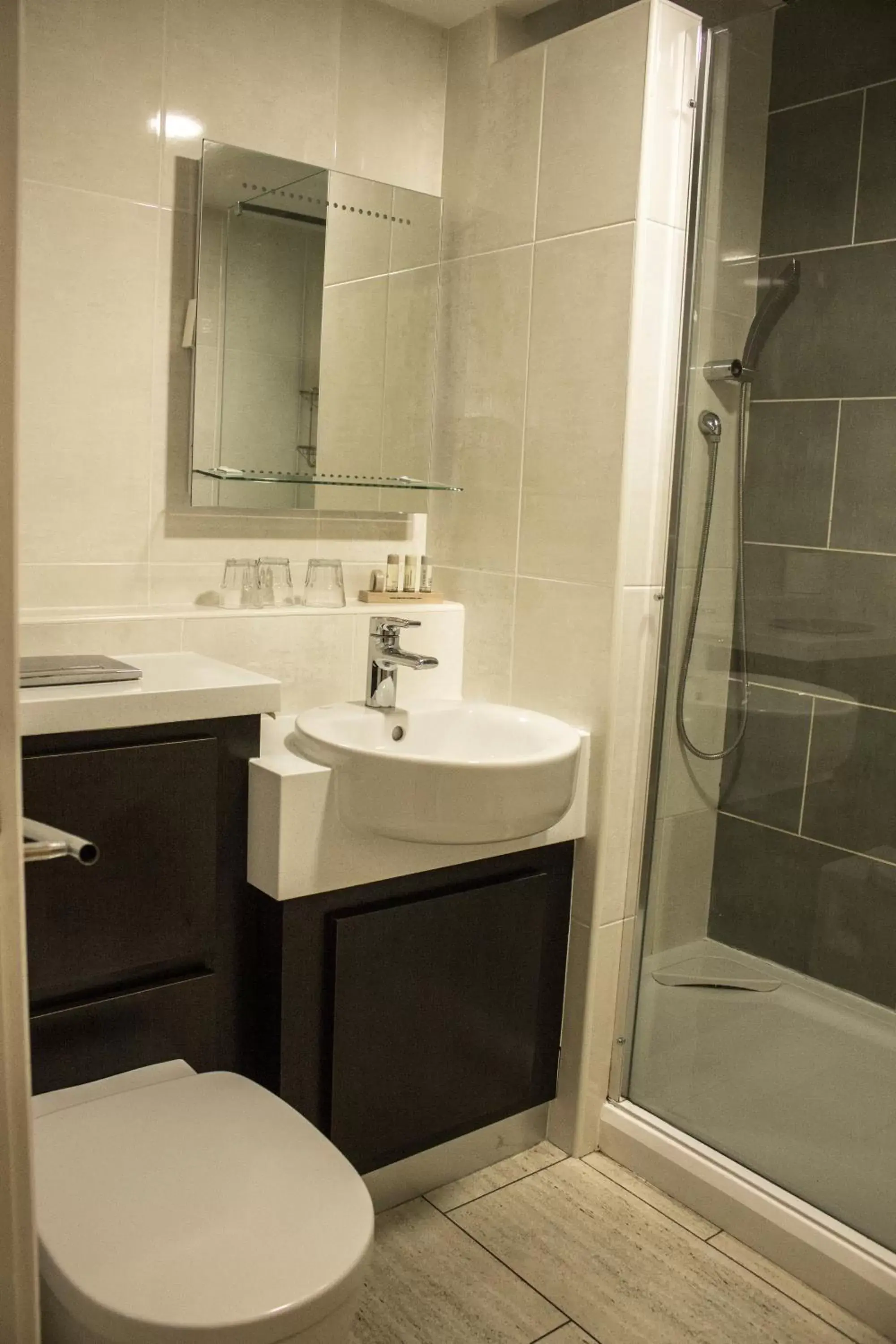 Shower, Bathroom in Park Hall Hotel and Spa Wolverhampton