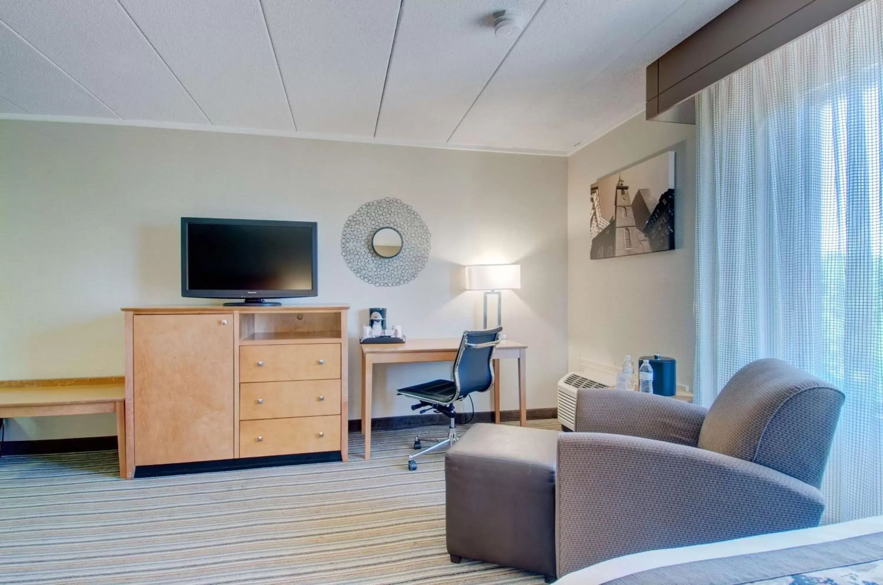 TV and multimedia, TV/Entertainment Center in Best Western Plus Waltham Boston