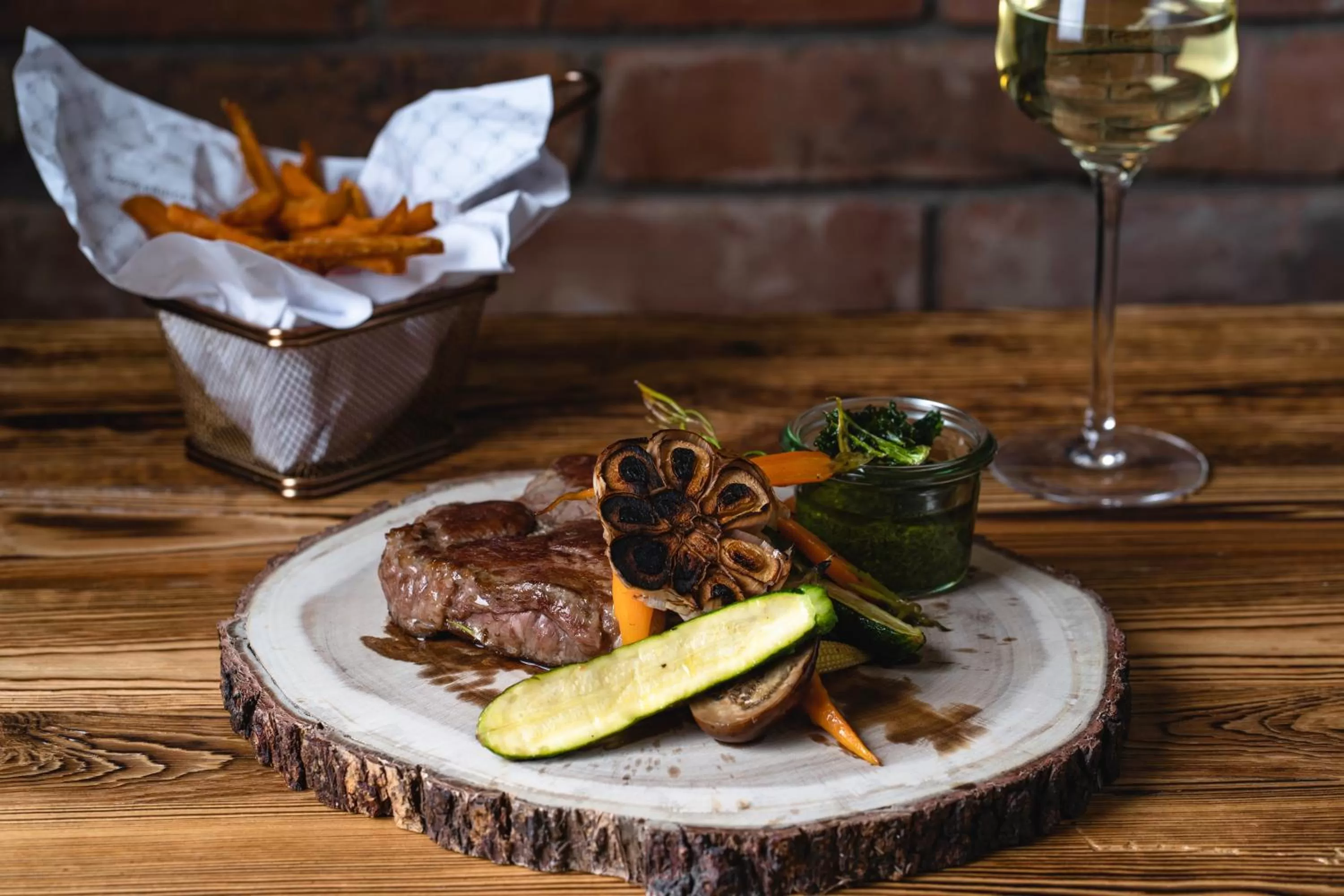 Food and drinks in The Bridge Suites Hotel