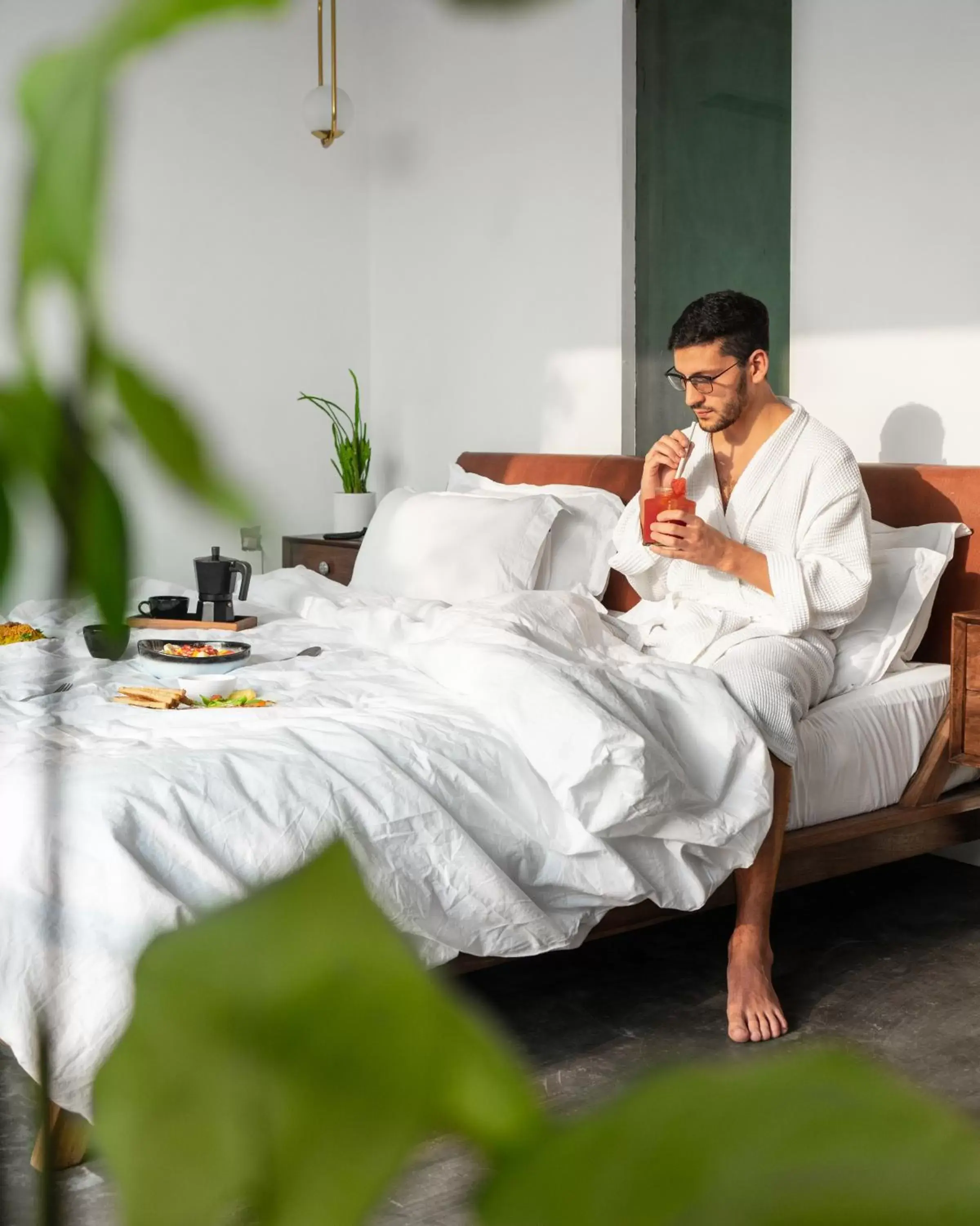 Breakfast, Bed in Minimalist Poshtel & Suites Breakfast, Bed in Minimalist Poshtel & Suites