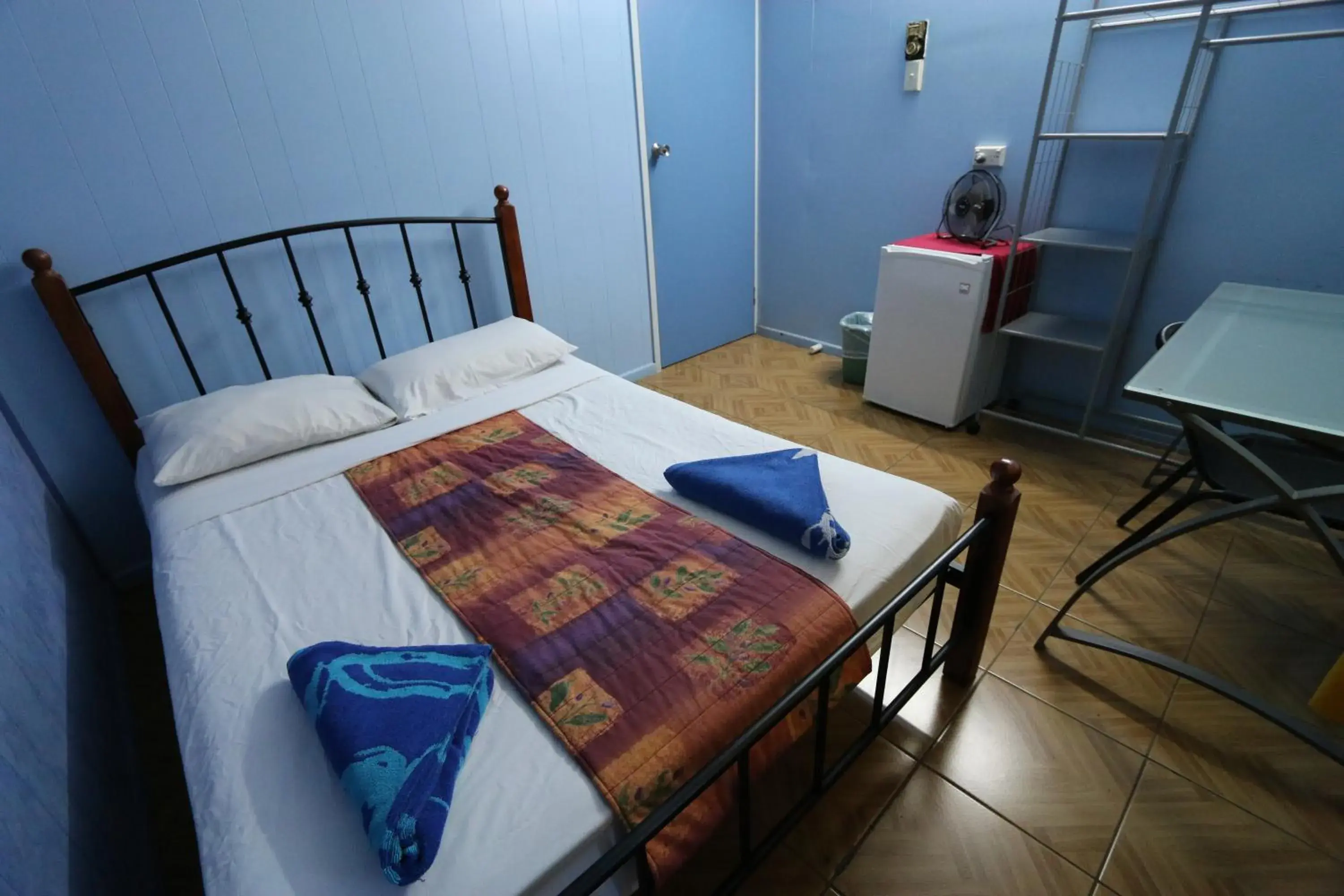 Photo of the whole room, Bed in Caravella Backpackers