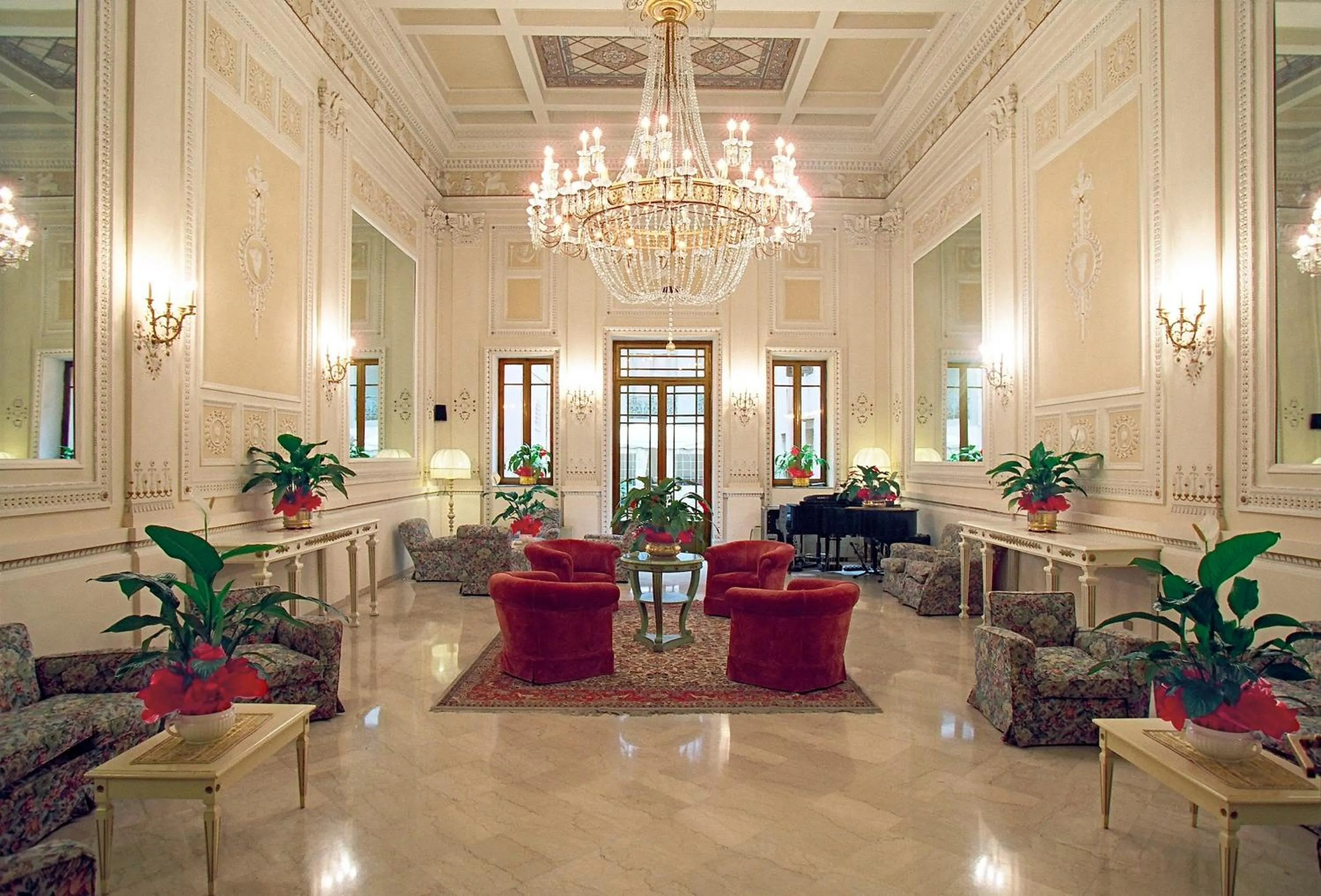 Lounge or bar in Grand Hotel Plaza & Locanda Maggiore