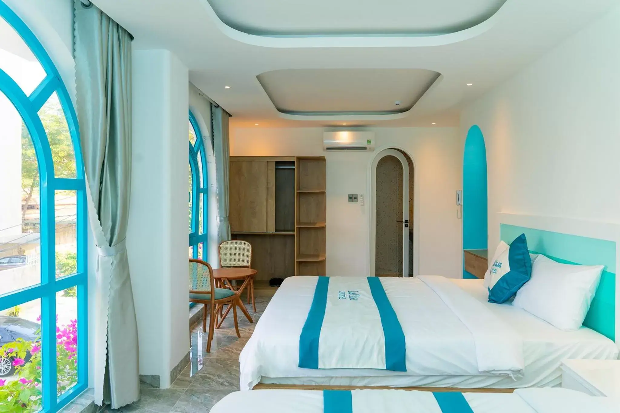 Photo of the whole room, Bed in La Casa Boutique Hotel Photo of the whole room, Bed in La Casa Boutique Hotel