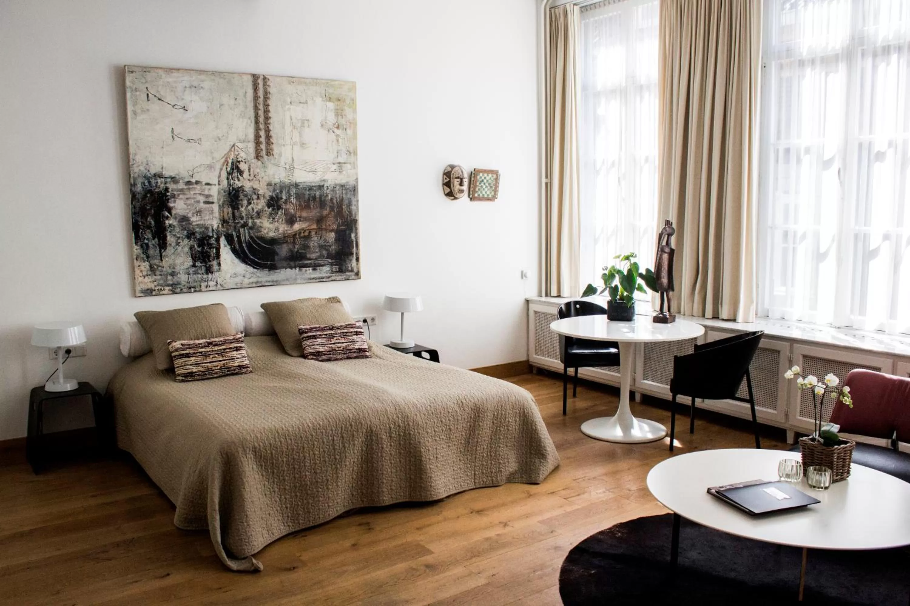 Day, Bed in Galerie Hotel Dis