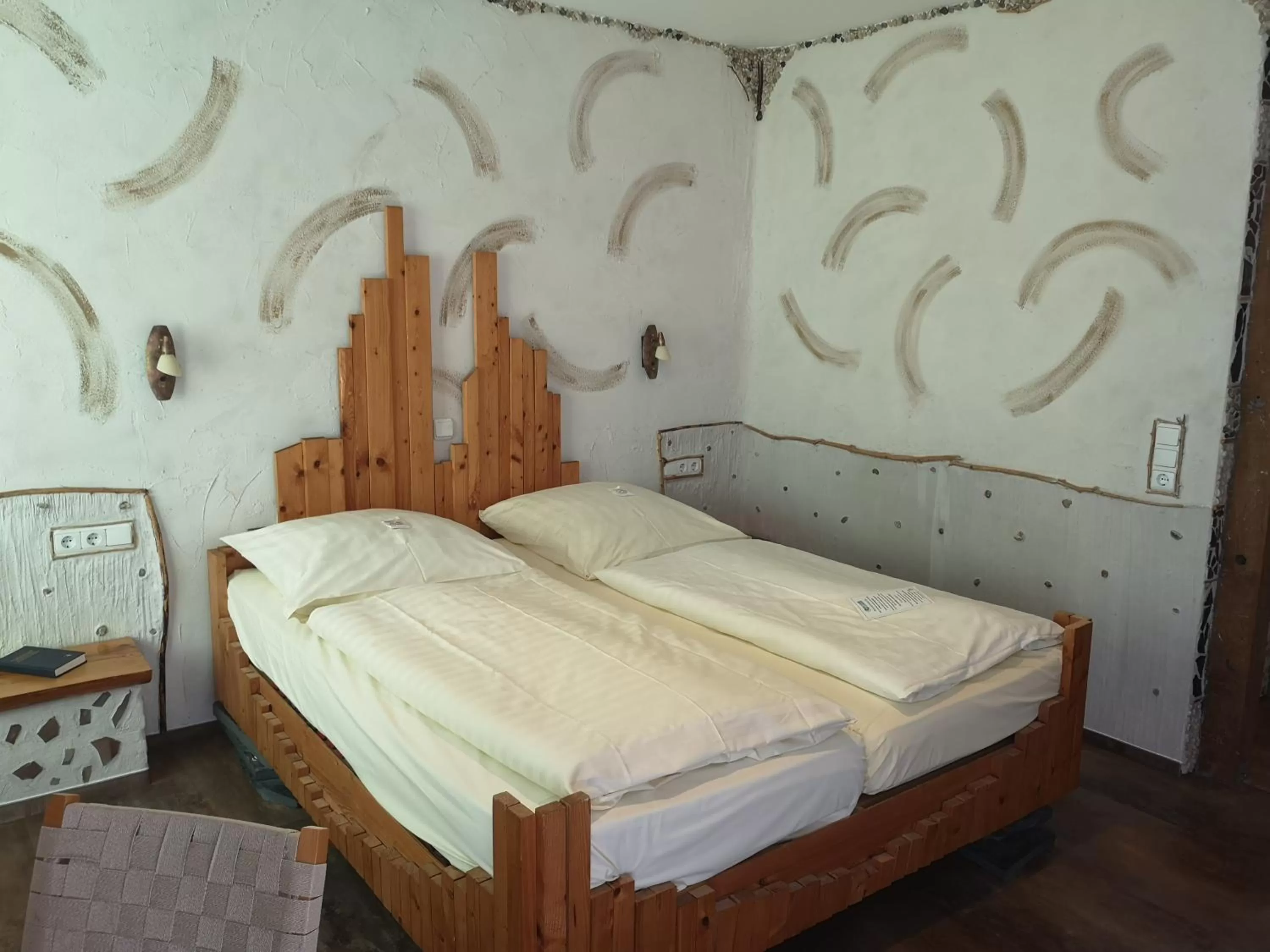 Photo of the whole room, Bed in Hotel Goldflair am Rathaus