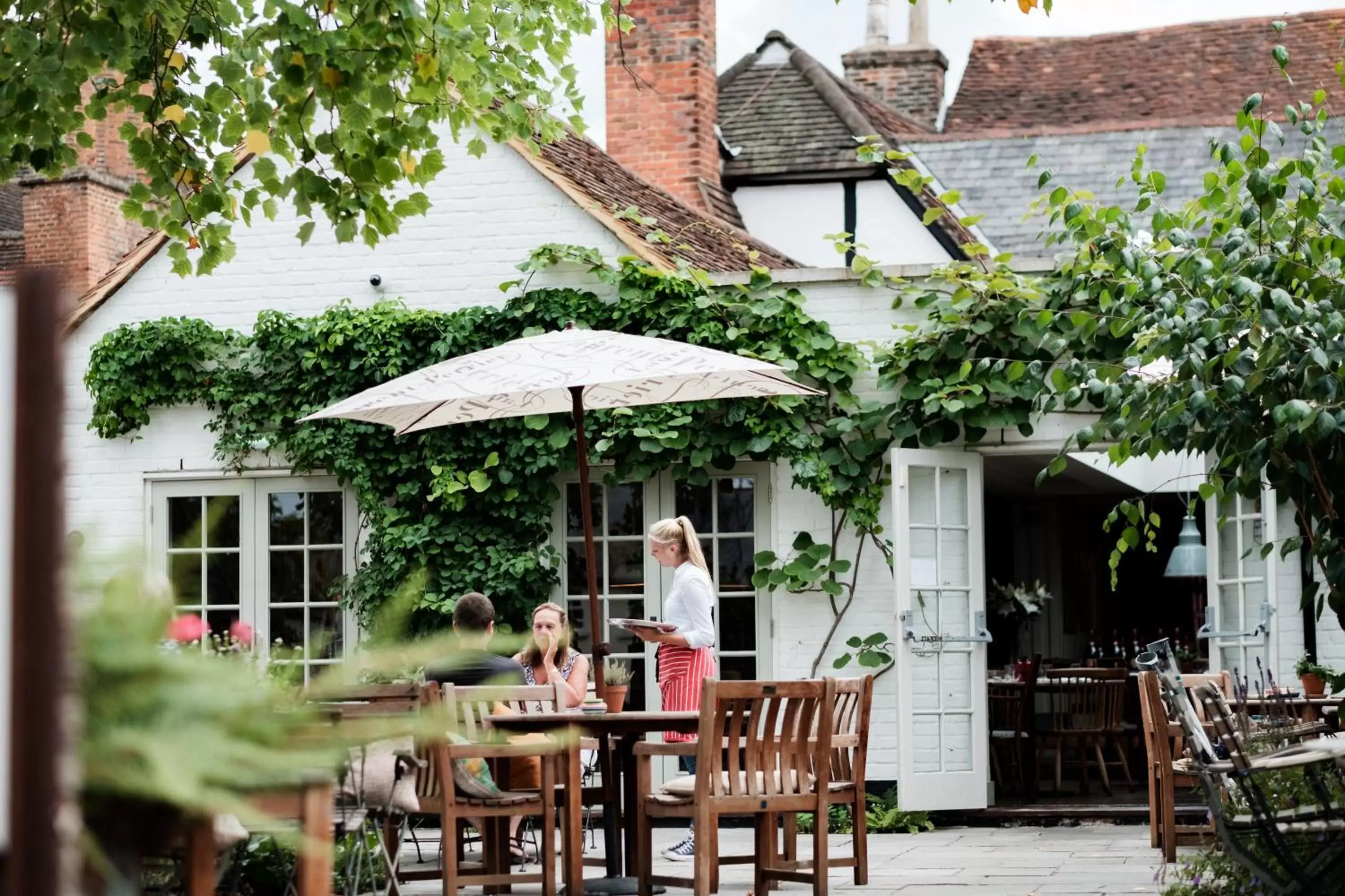 Patio in Bel and The Dragon-Odiham