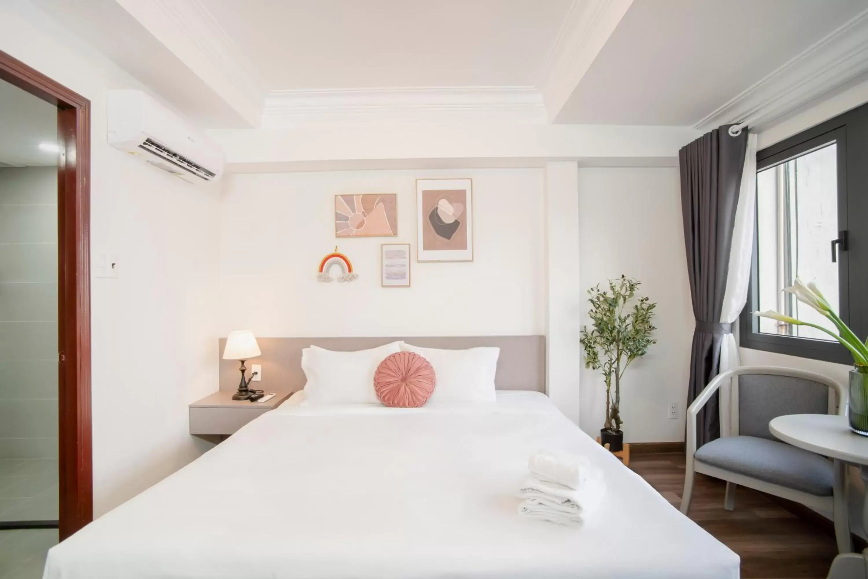 Bed in SAZI BEN THANH Hotel HCM Bed in SAZI BEN THANH Hotel HCM