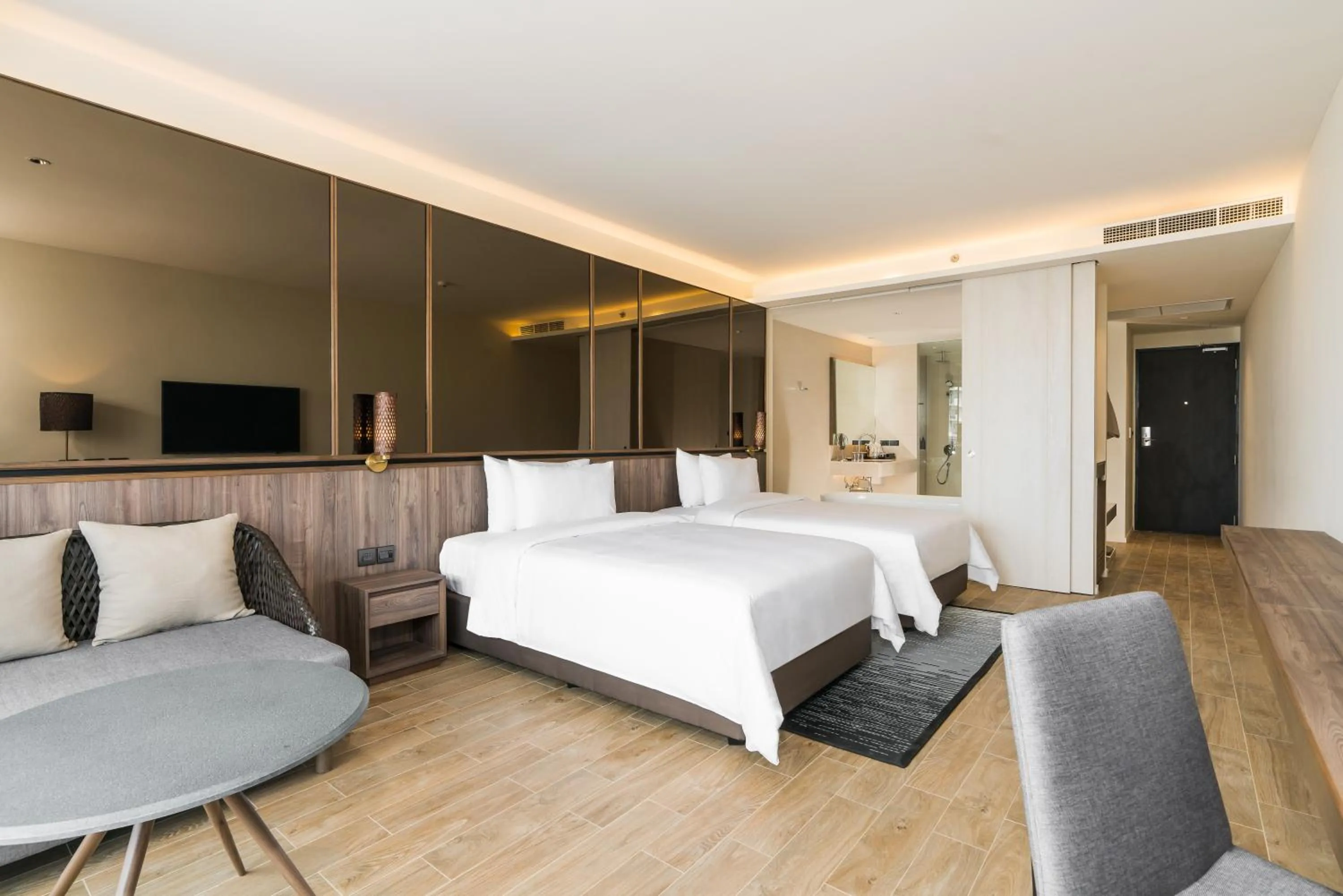 Bedroom, Bed in Ana Anan Resort & Villas Pattaya