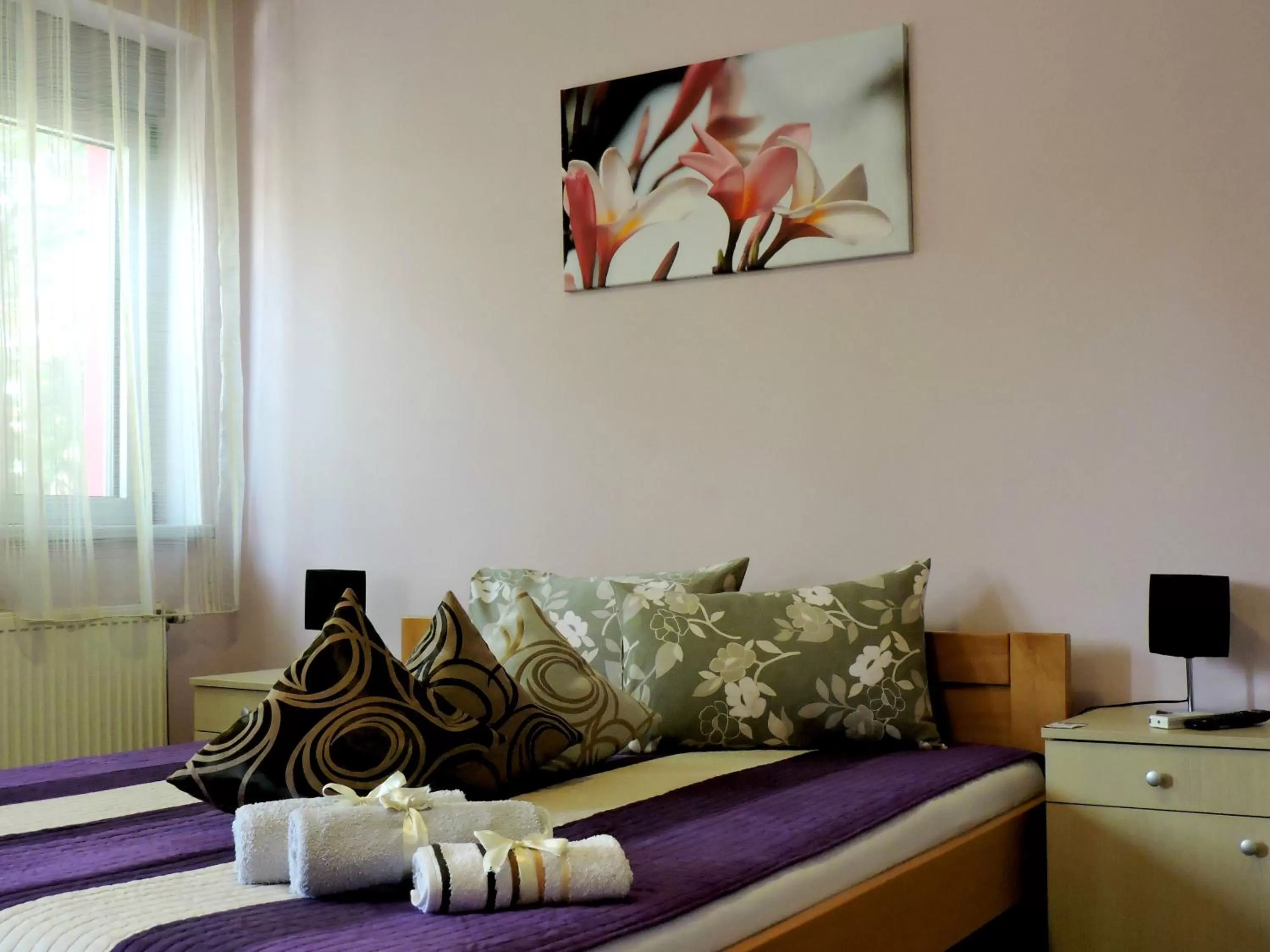 Bedroom, Bed in B&B Zmajevo Gnezdo 021