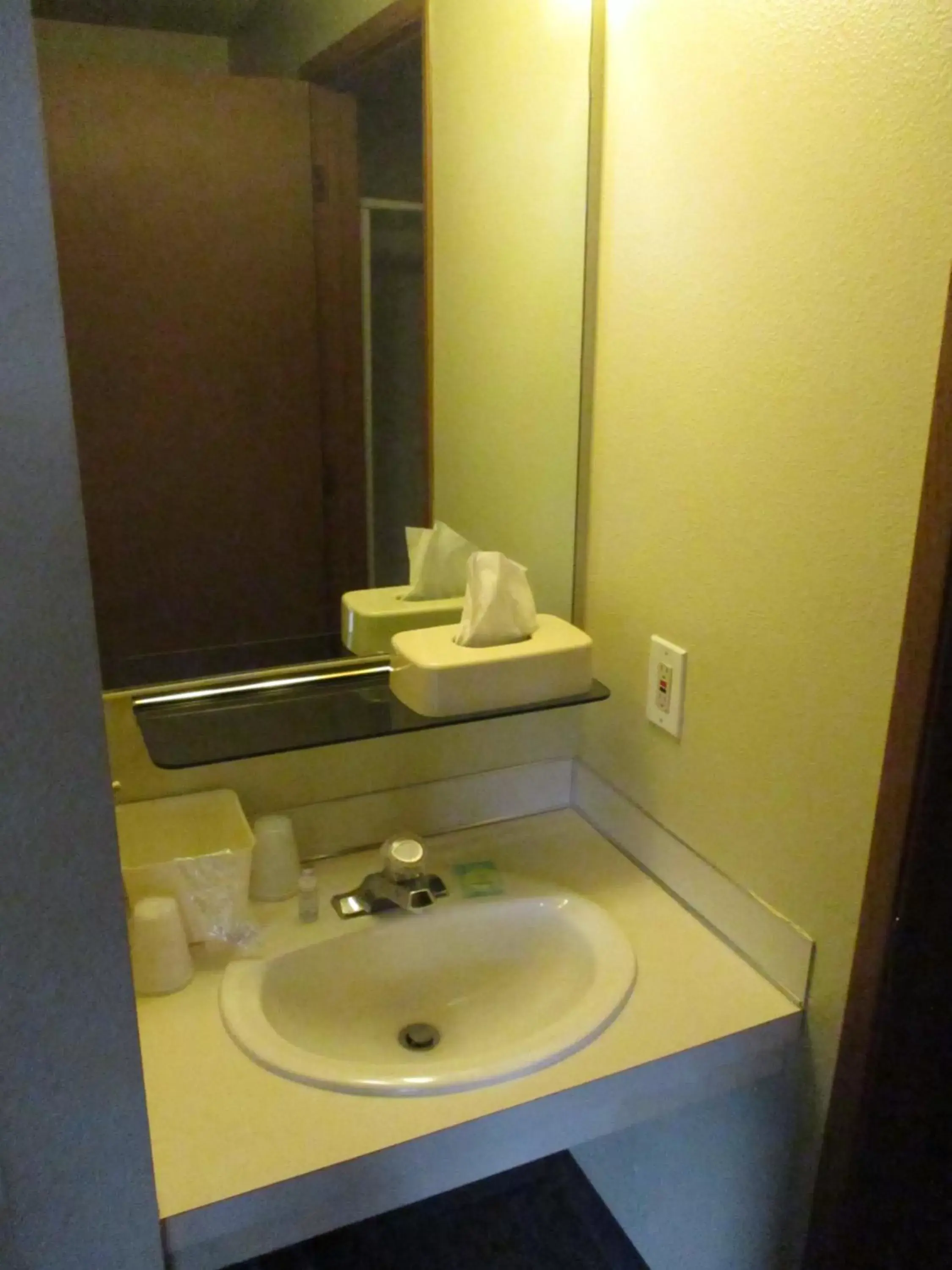 Bathroom in Cocusa Motel
