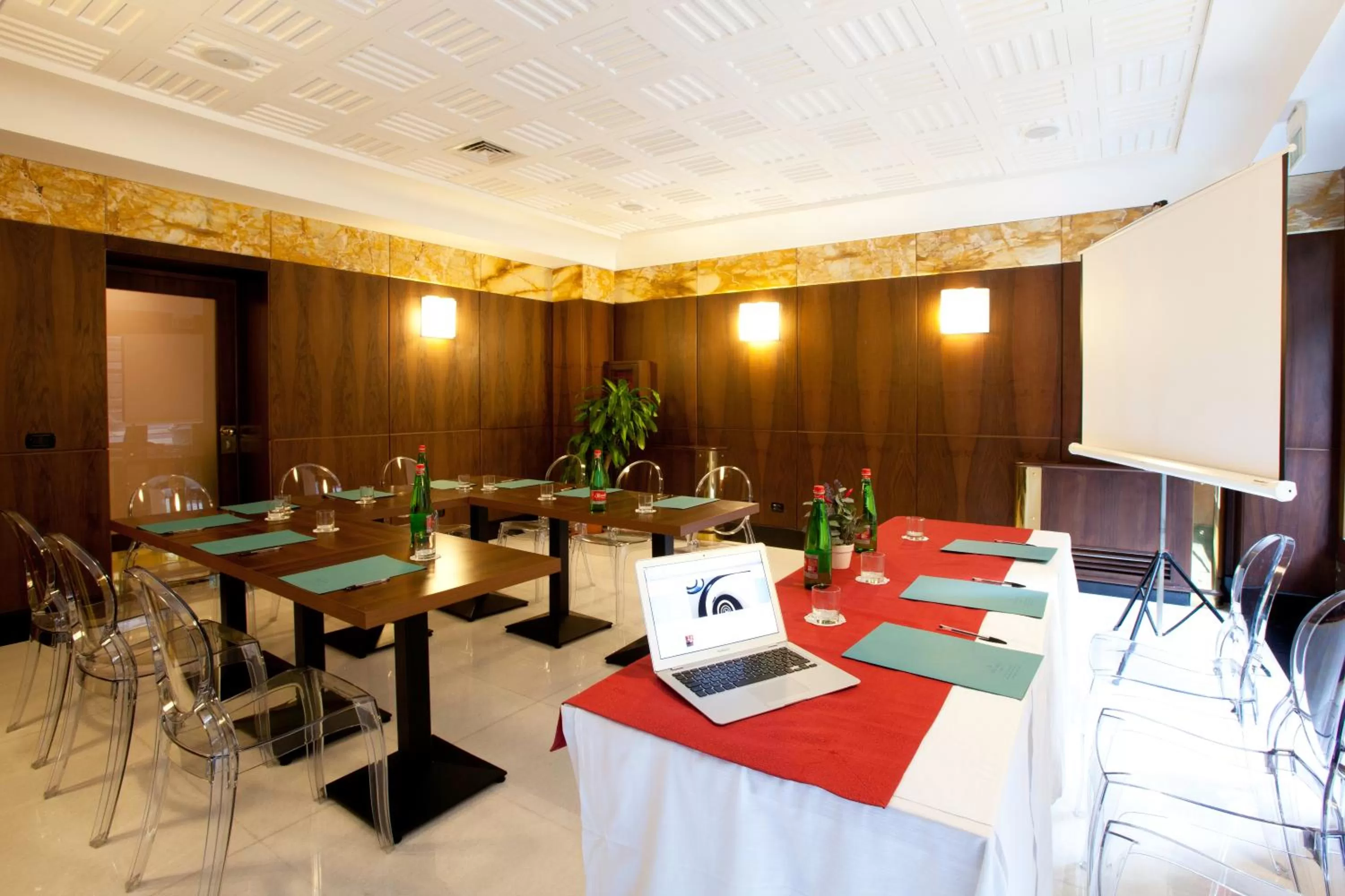 Meeting/conference room in Hotel Naples