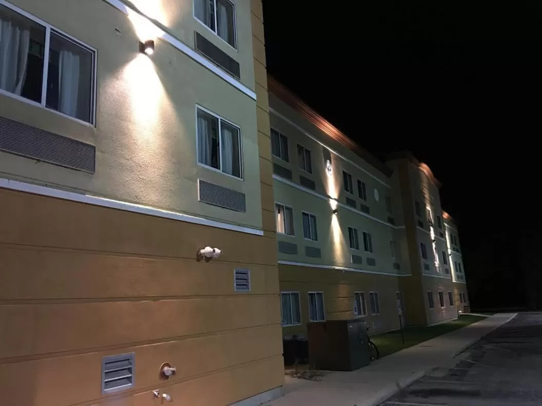 Ramada by Wyndham Glendale Heights/Lombard