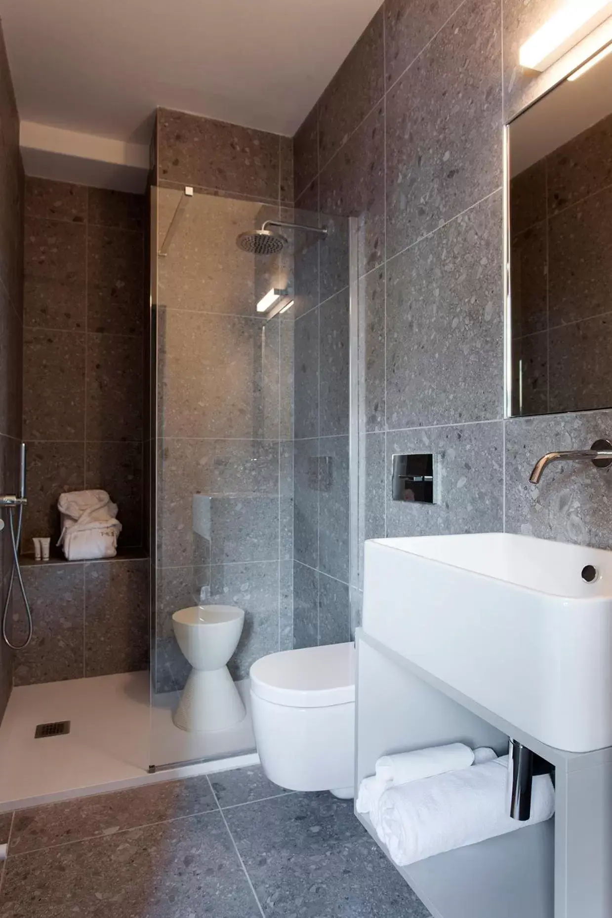 Bathroom in Hotel Tremoggia Bathroom in Hotel Tremoggia