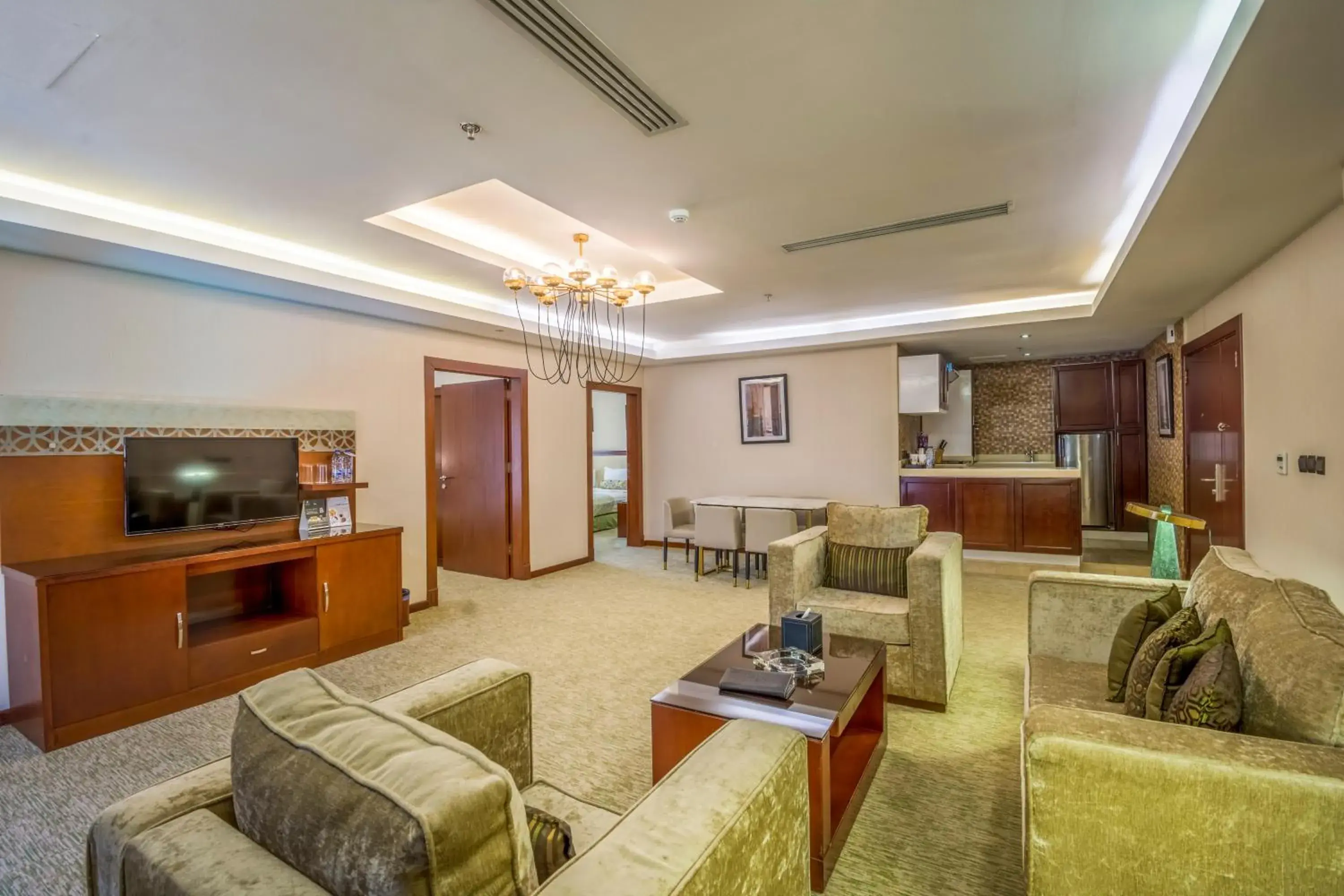 Kitchen or kitchenette, Seating Area in Grand Plaza Al Dhabab