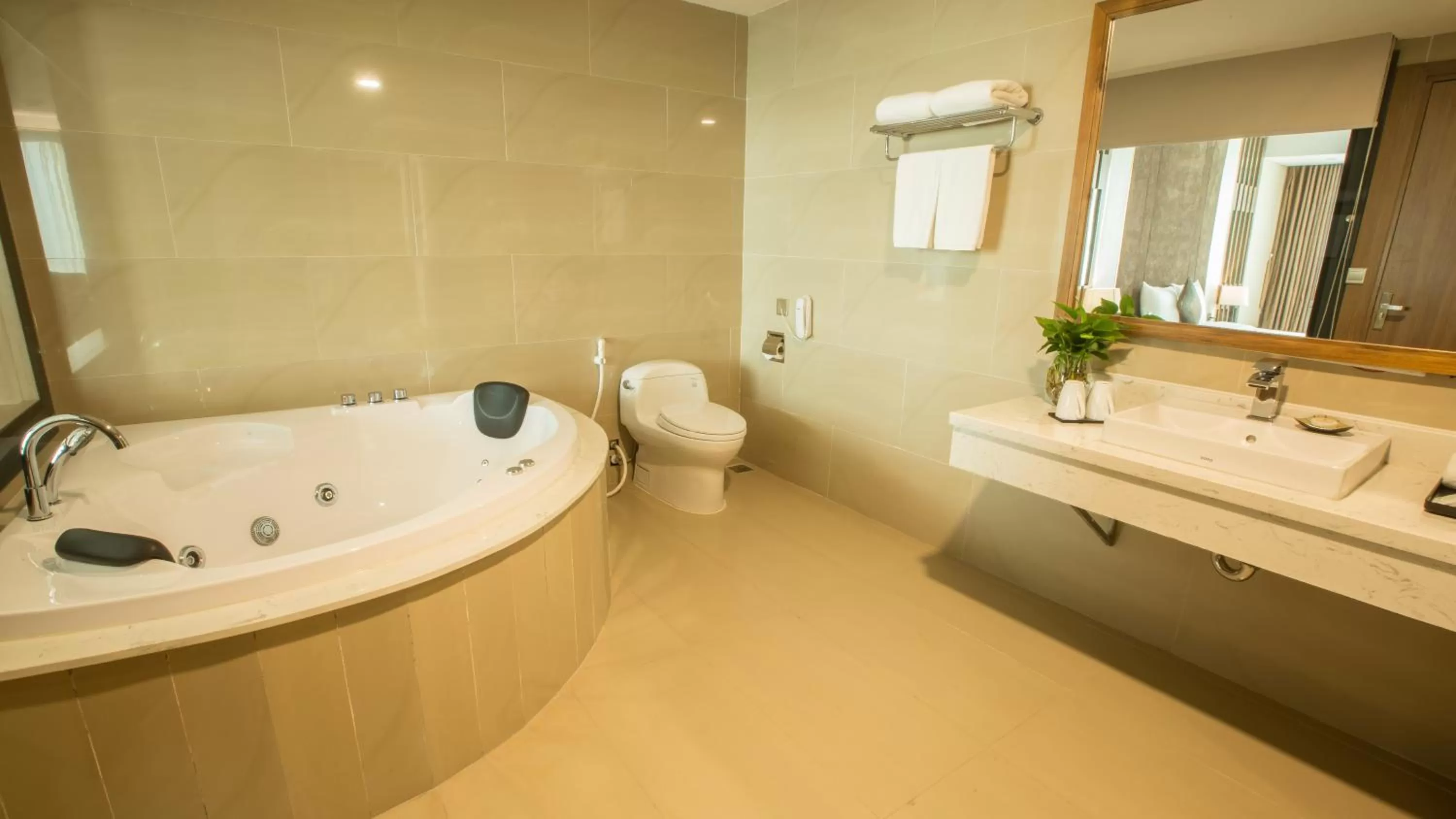 Bathroom in Muong Thanh Luxury Phu Tho