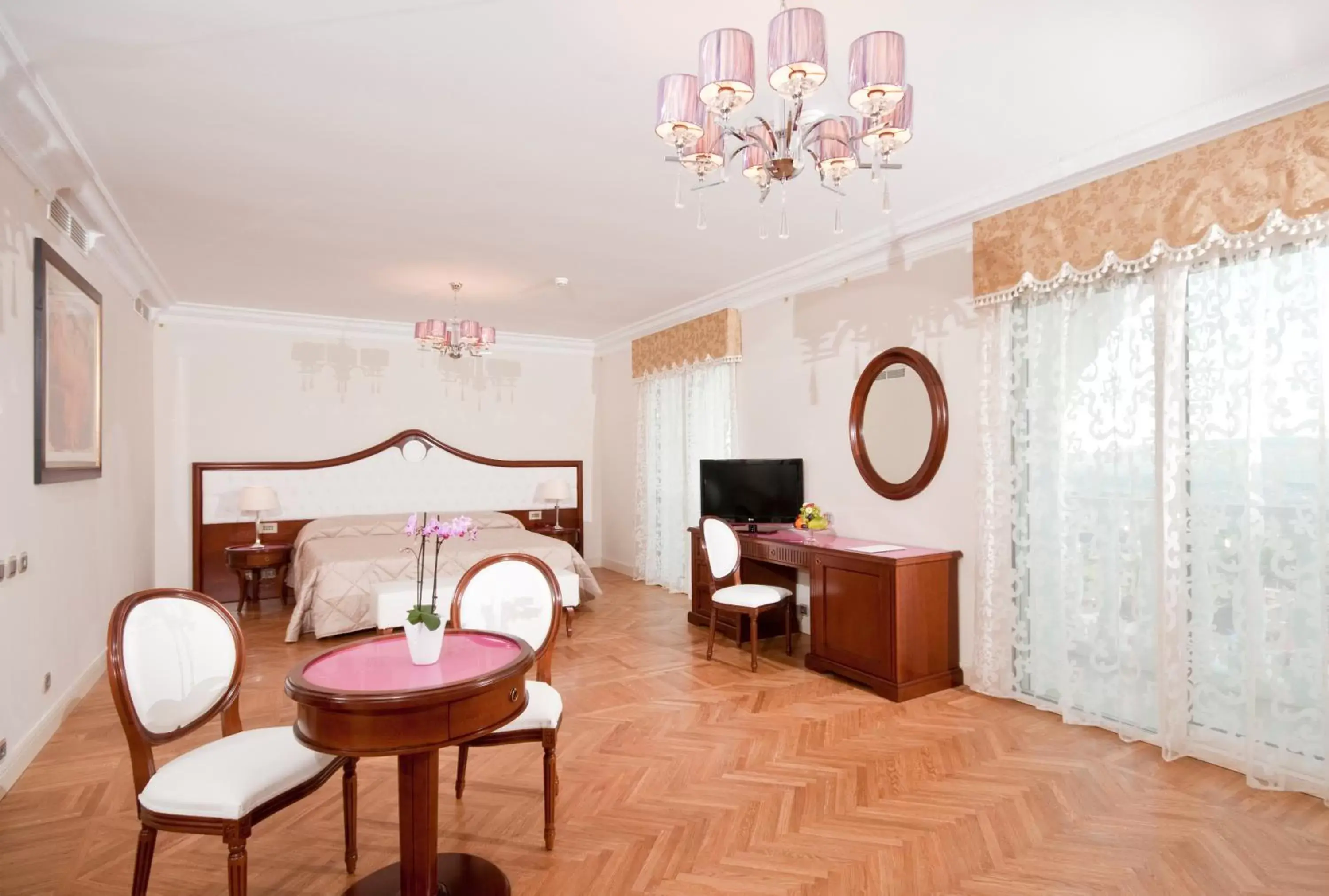 Seating Area in Grand Hotel Italia