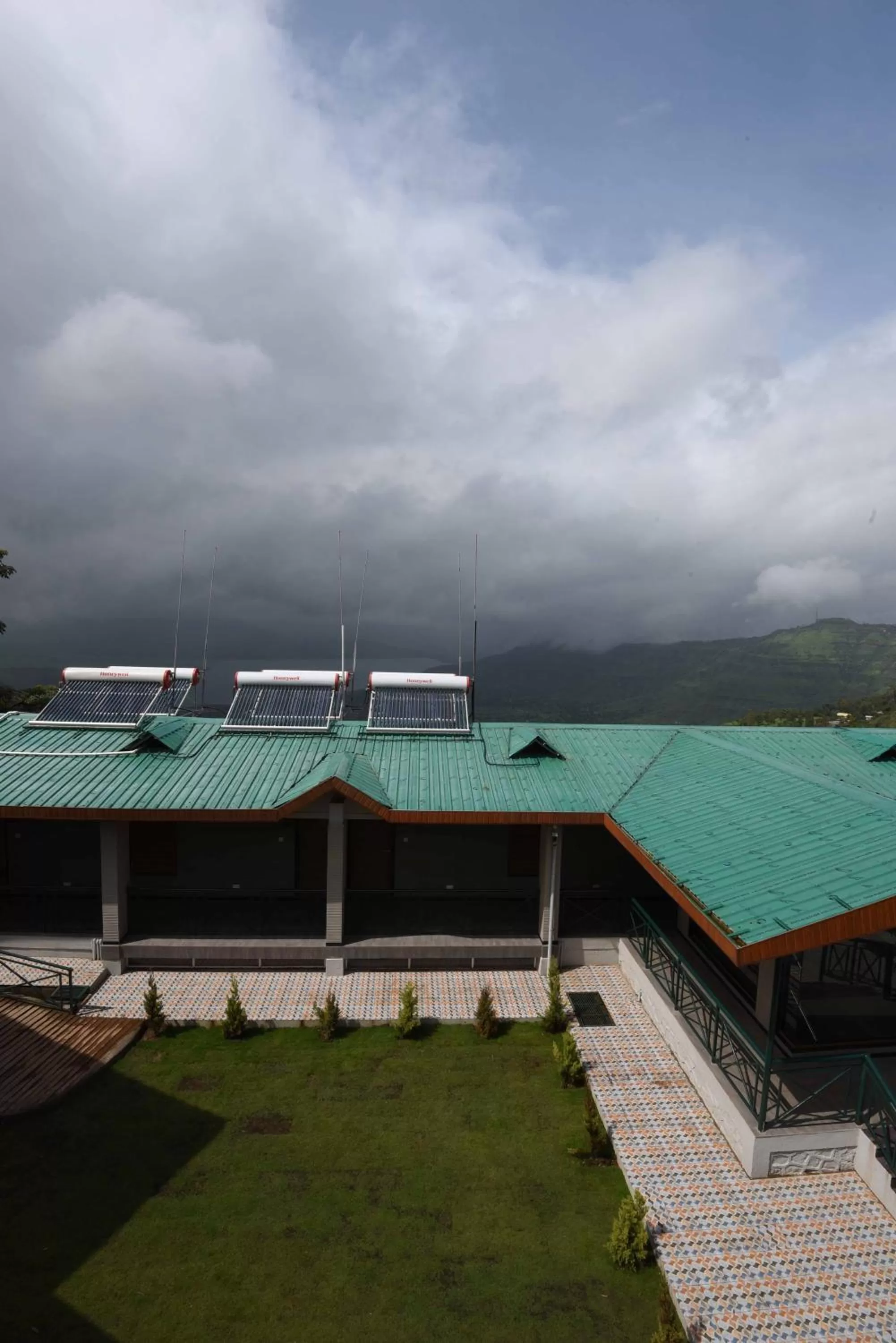 Garden in Miraya Hotel