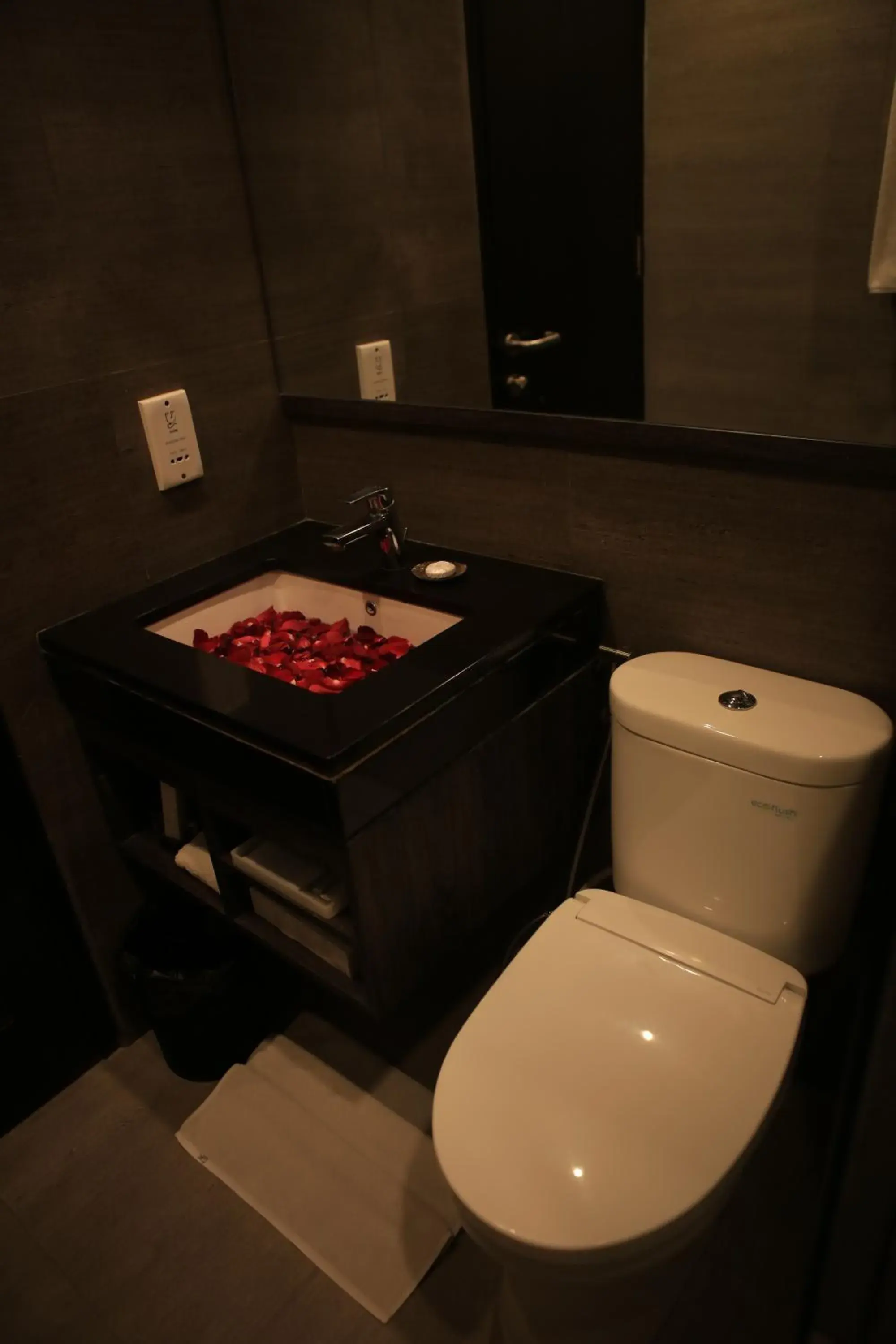 Bathroom in Grand Kuta Hotel And Residence