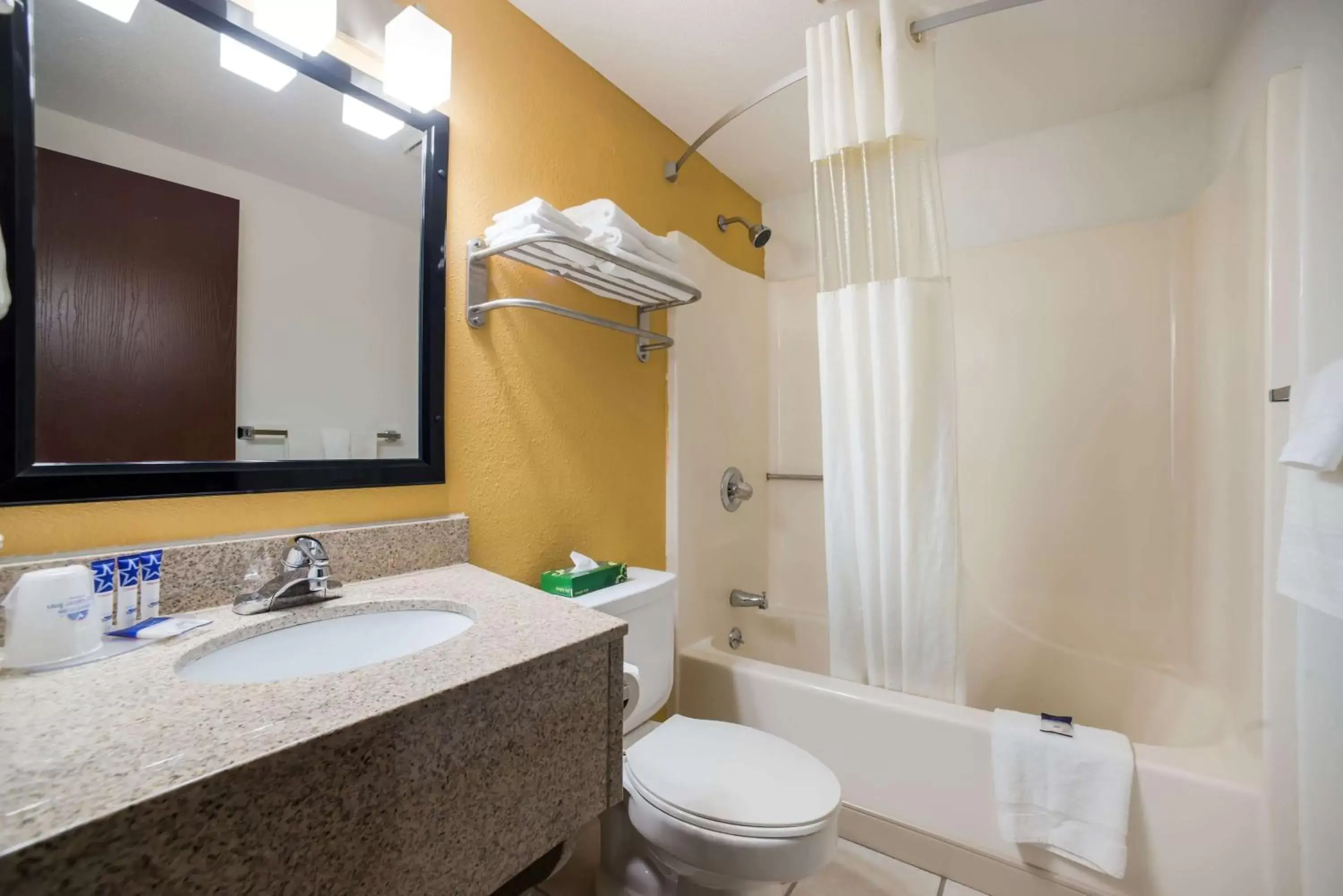 Photo of the whole room, Bathroom in Ramada by Wyndham Effingham