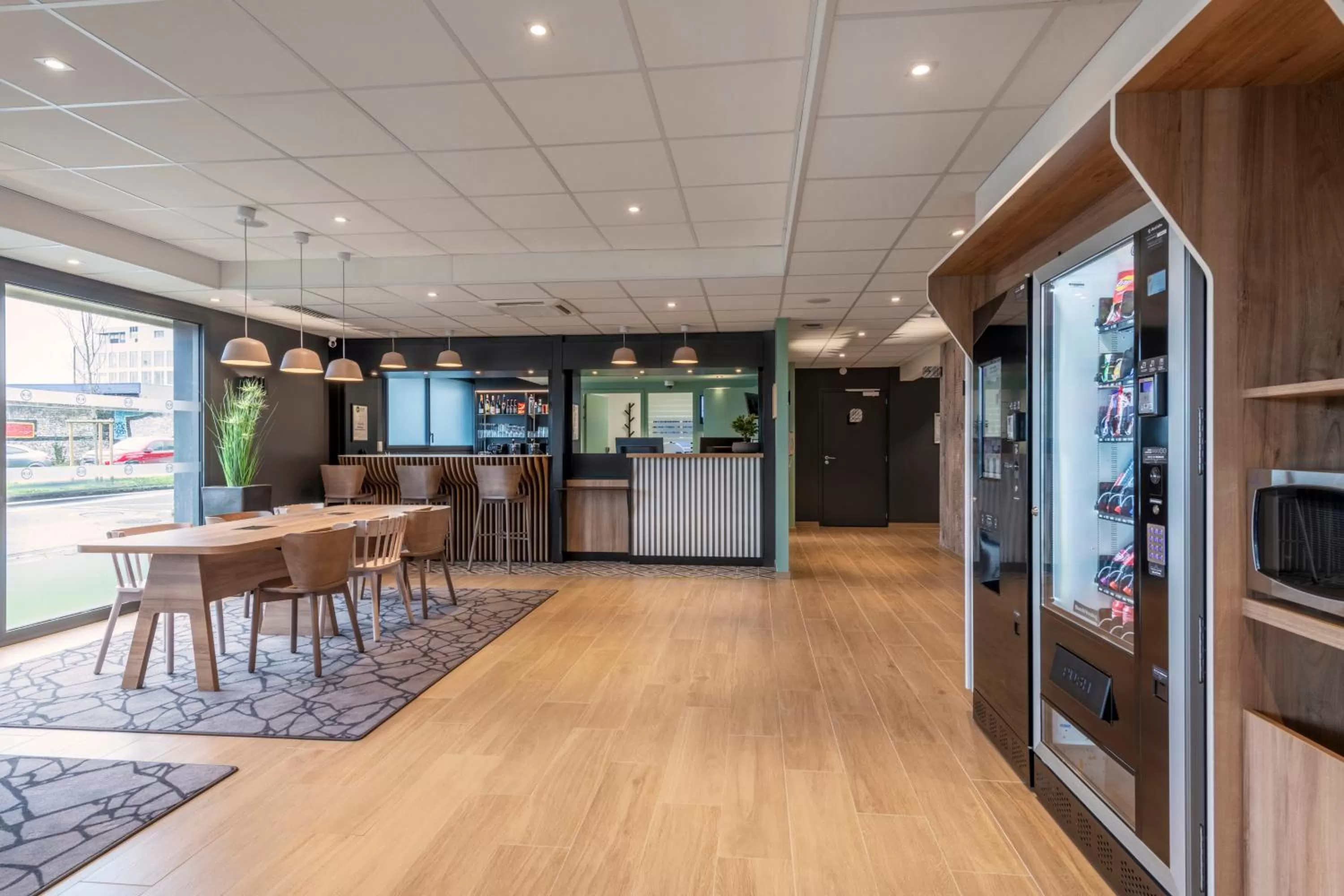 Lobby or reception in B&B HOTEL Brest Centre Port de Commerce